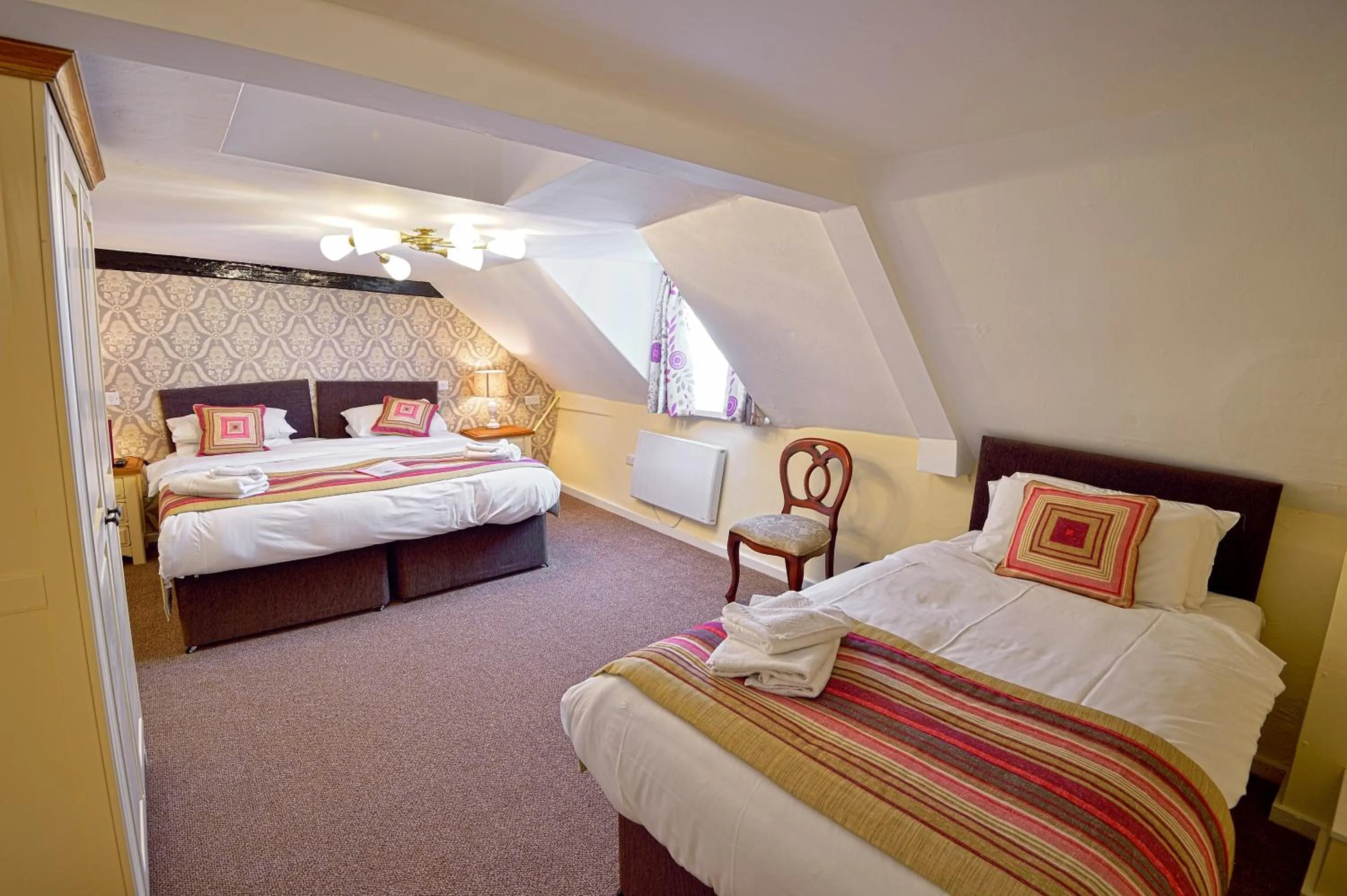 Photo of the whole room, Bed in The Royal Victoria and Bull Hotel