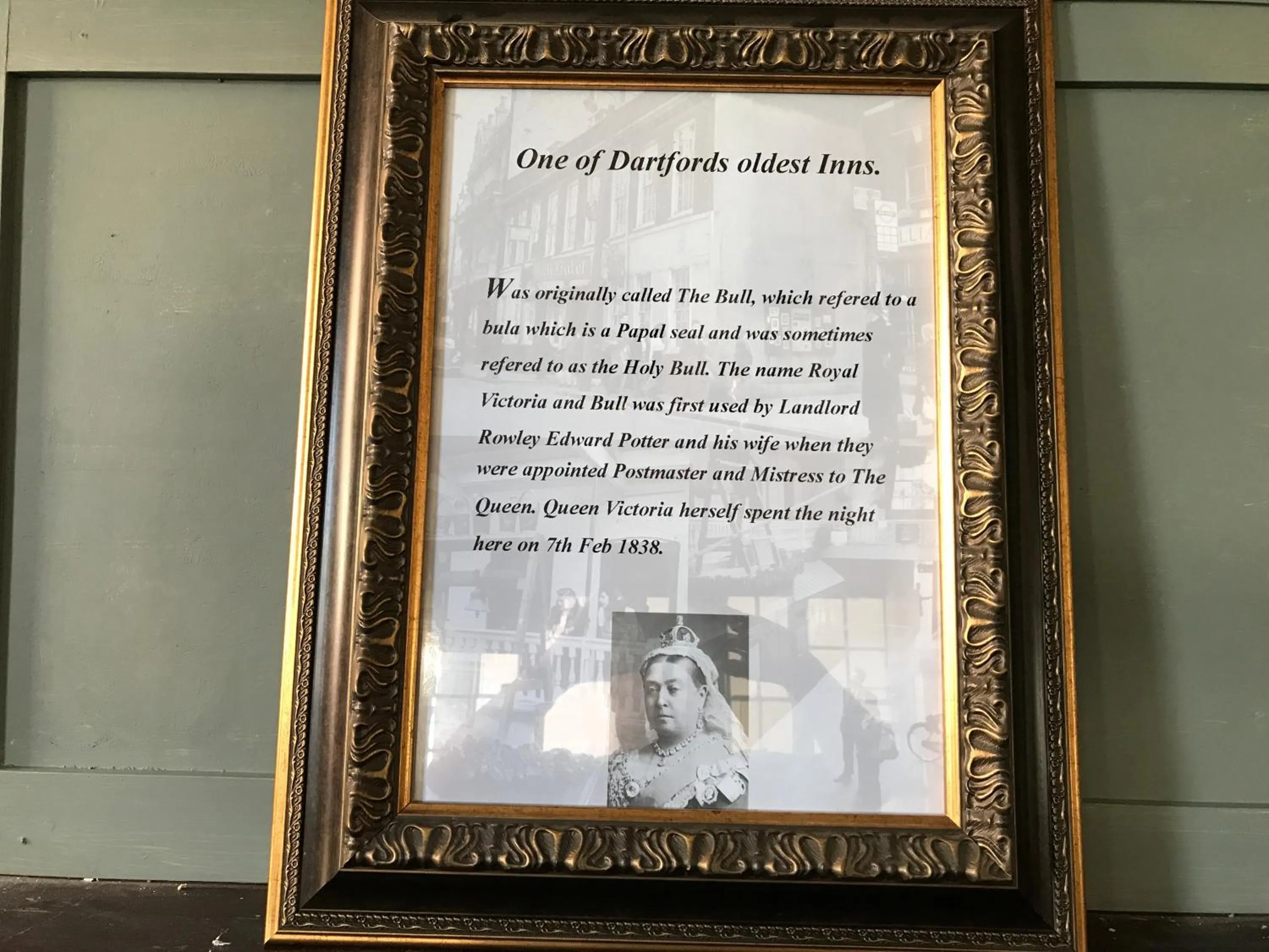 Decorative detail in The Royal Victoria and Bull Hotel