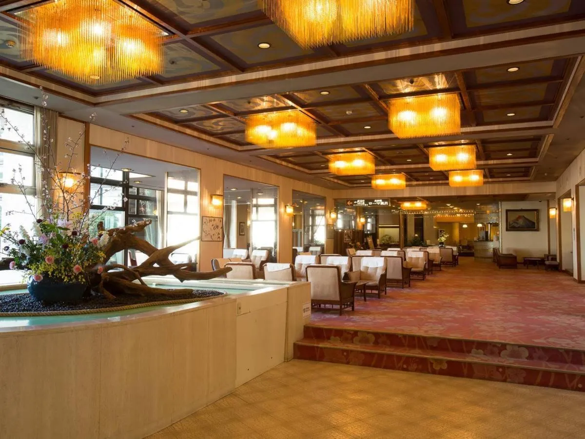 Communal lounge/ TV room in Hotel Oonoya