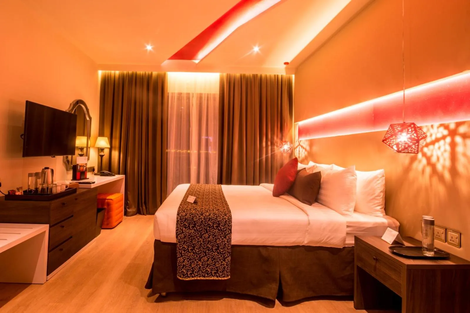 Bed in Carnelian Muscat - Airport Hotel