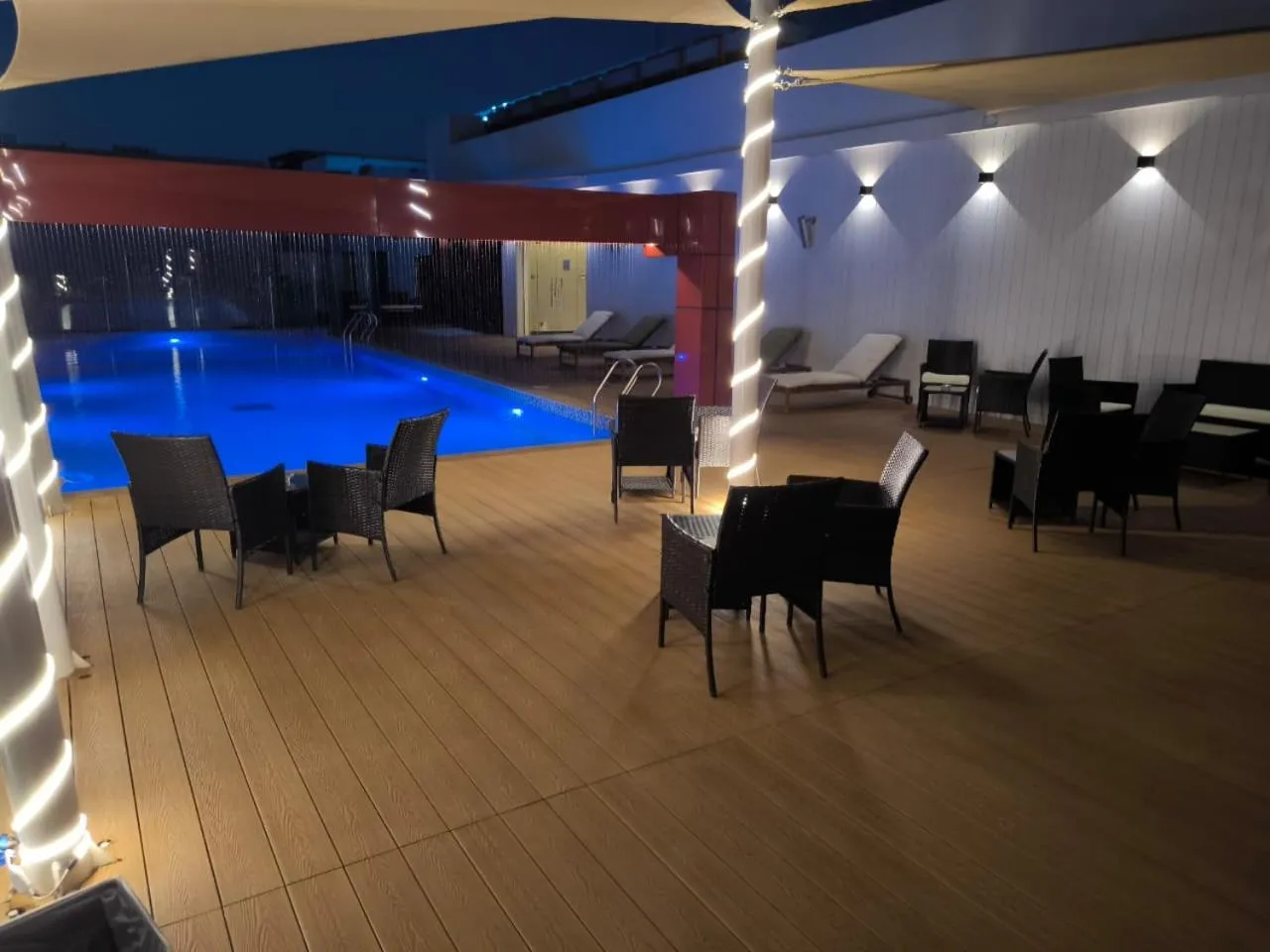 Swimming pool in Carnelian Muscat - Airport Hotel