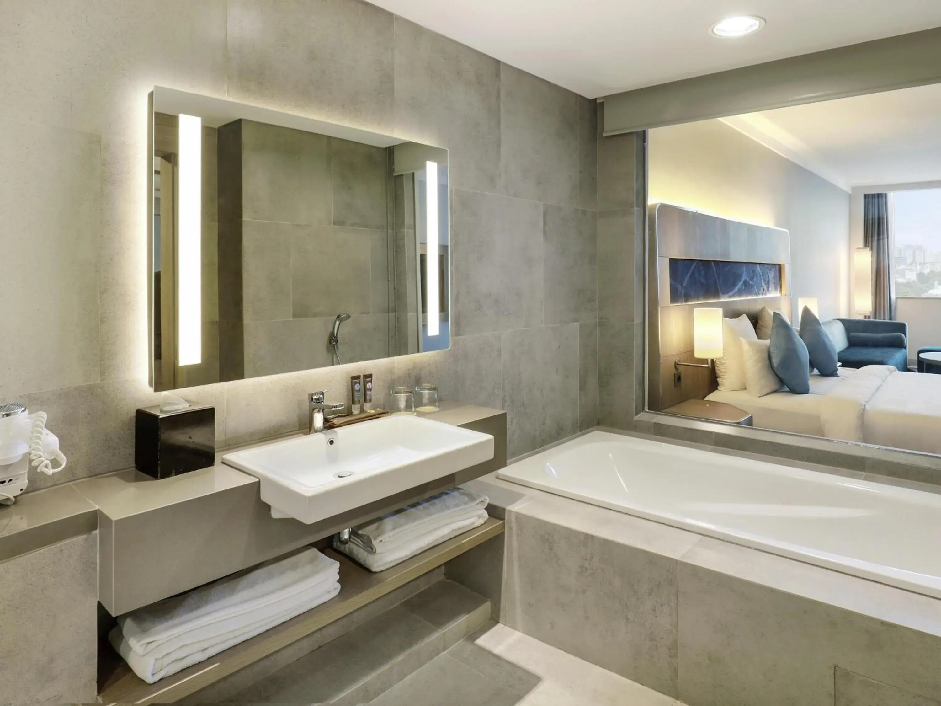 Deluxe Executive King Room in Novotel Jakarta Mangga Dua Square Deluxe Executive King Room in Novotel Jakarta Mangga Dua Square