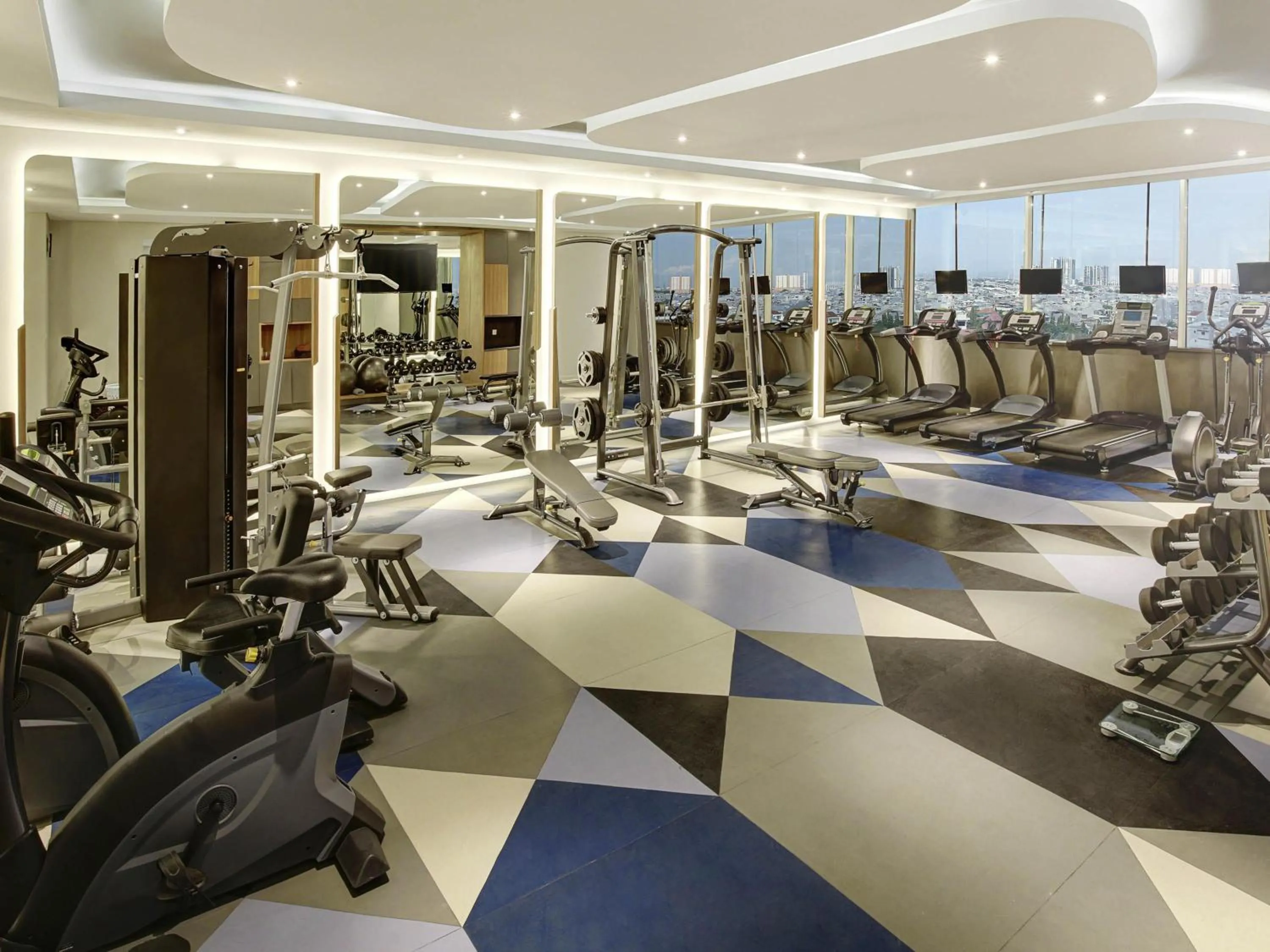 Fitness centre/facilities in Novotel Jakarta Mangga Dua Square