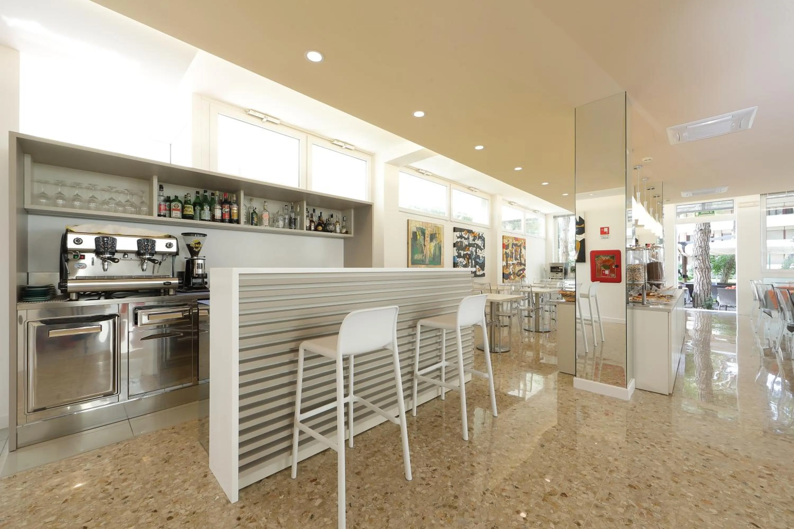 Lounge or bar in Hotel Meublè Zenith