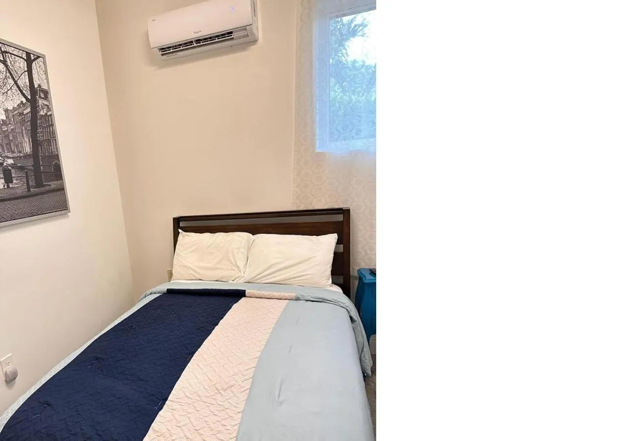 Bedroom, Bed in Blue House Miami