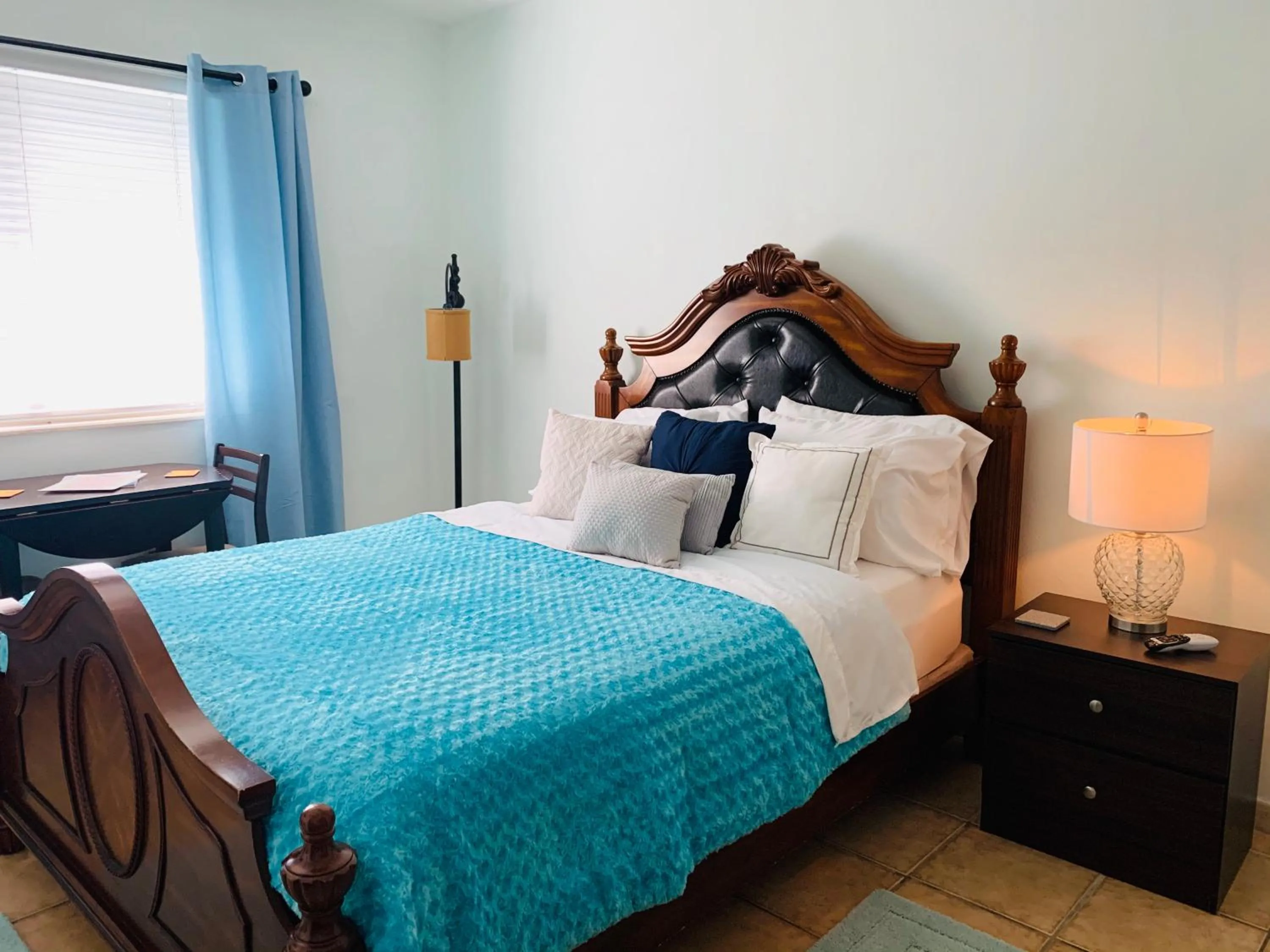 Bedroom, Bed in Blue House Miami