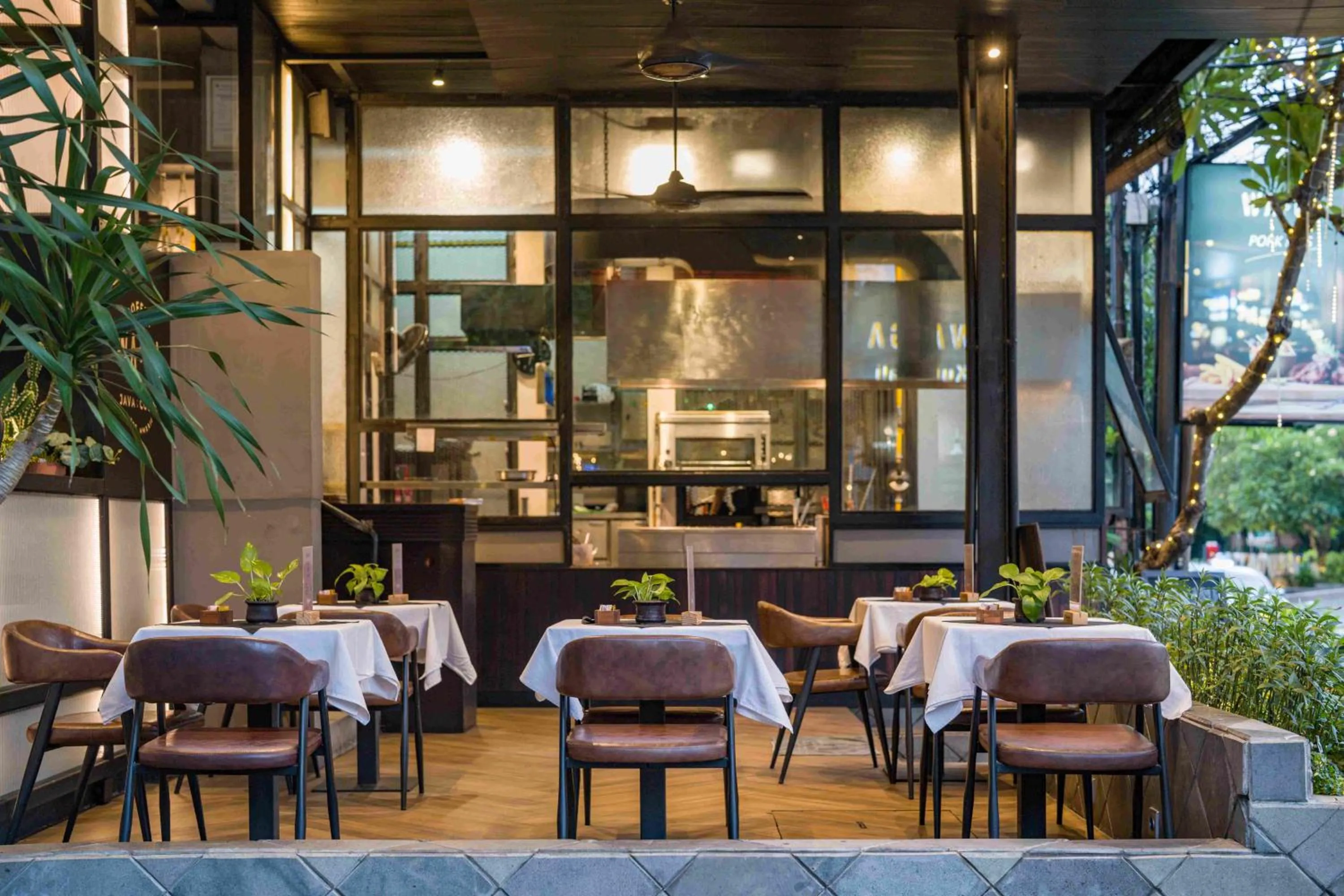 Restaurant/places to eat in The Vira Bali Boutique Hotel & Suite