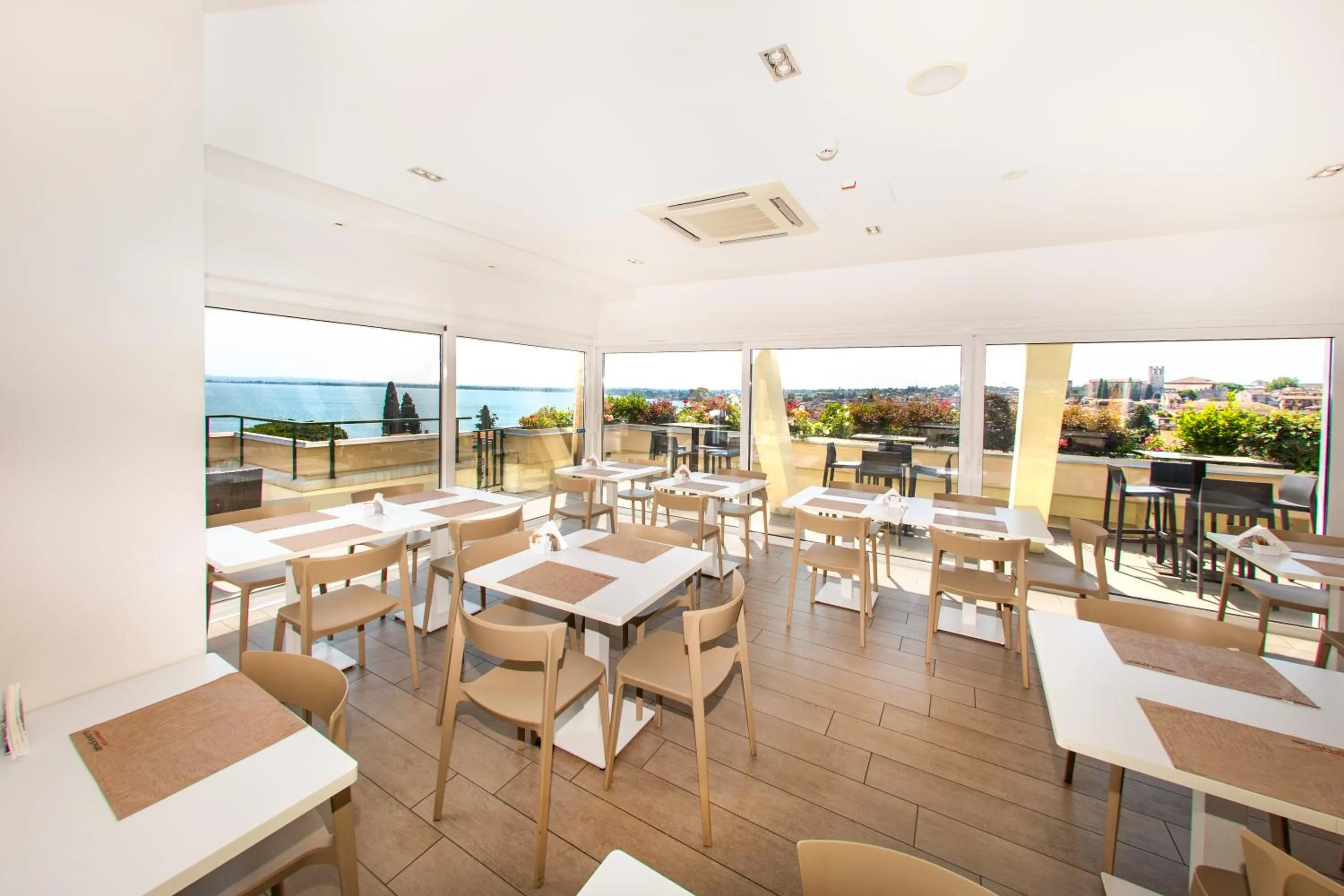 Breakfast in Hotel Bonotto