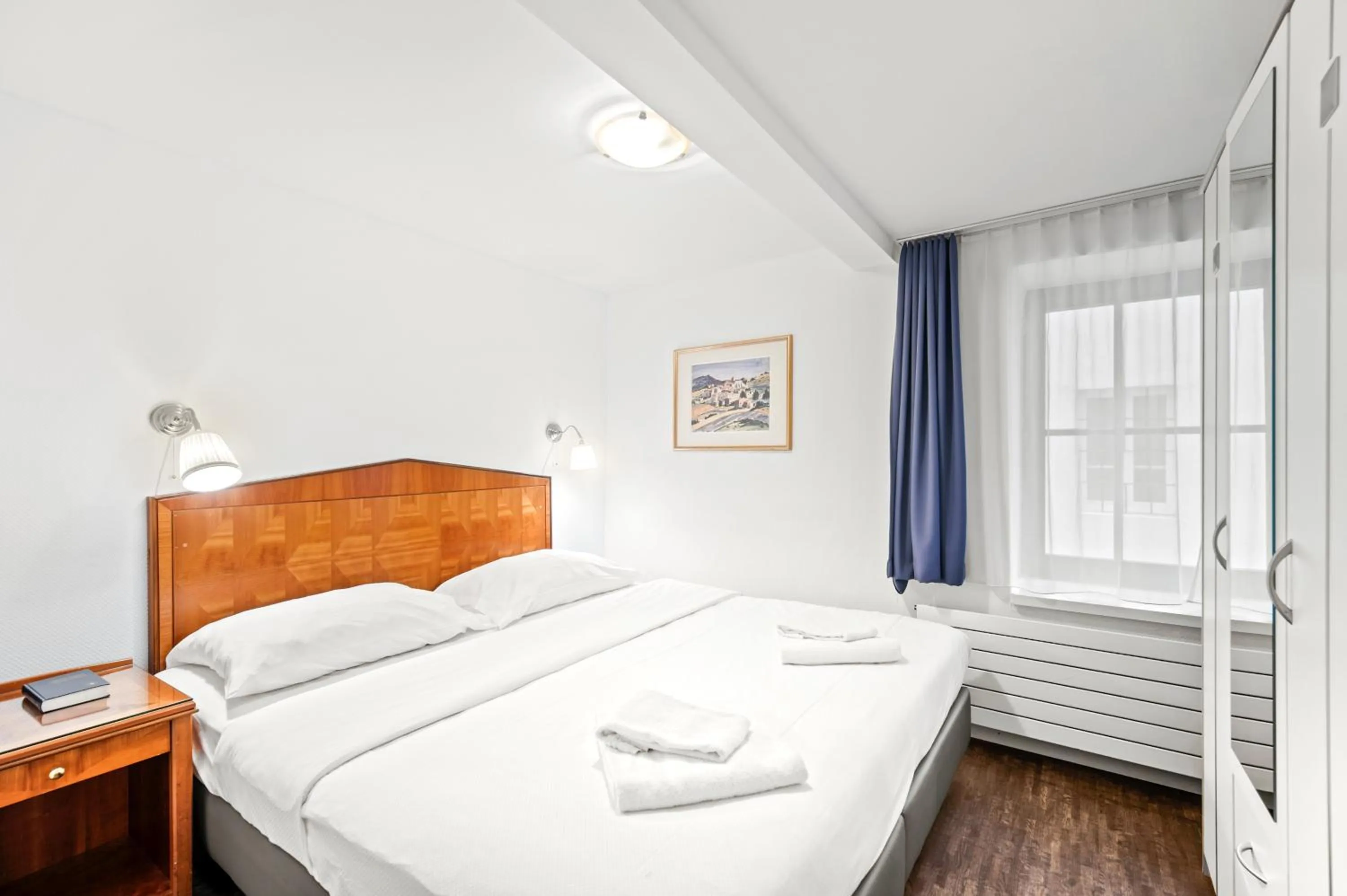 Bed in Aparthotel Hine Adon Fribourg