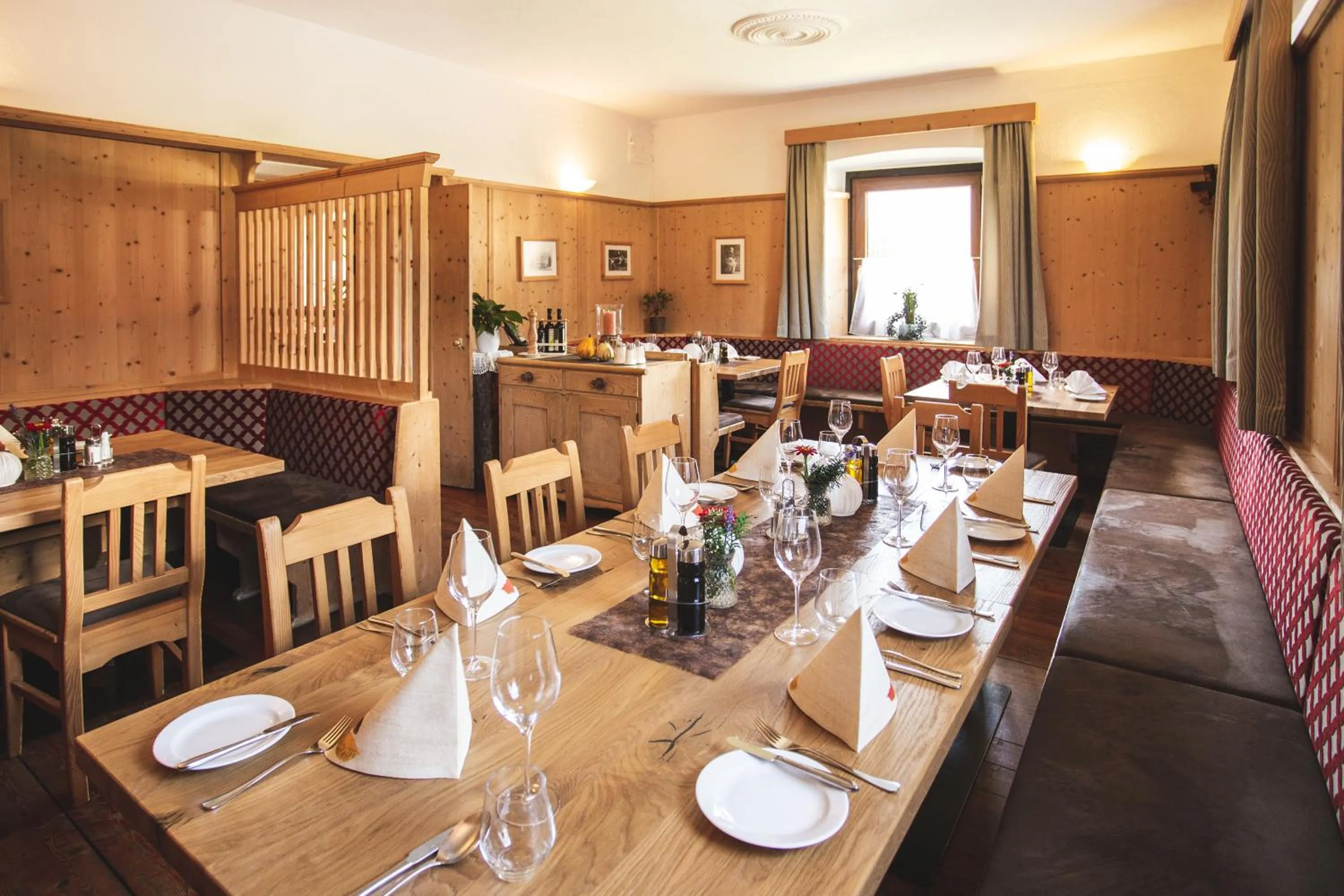 Restaurant/places to eat in Der Dolomitenhof - Tristach