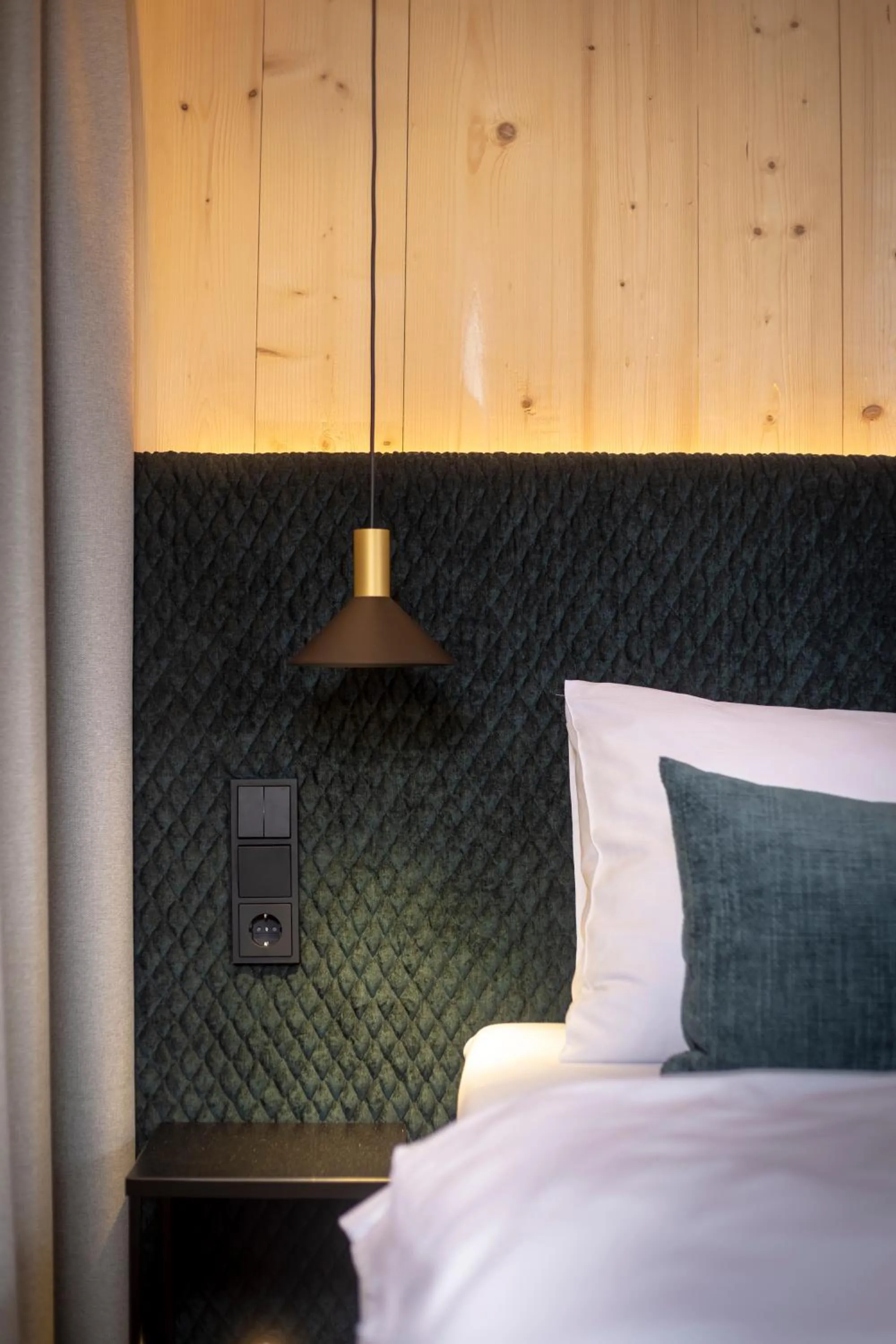 Bed in Der Dolomitenhof - Tristach