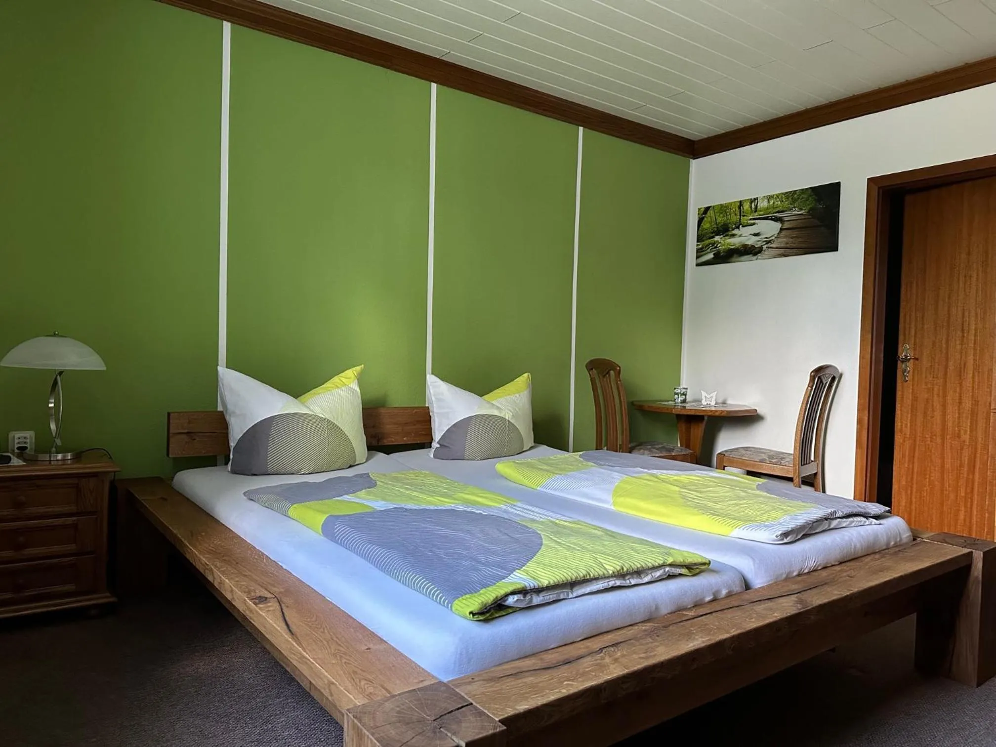 Photo of the whole room, Bed in Pension Bennelliebschänke