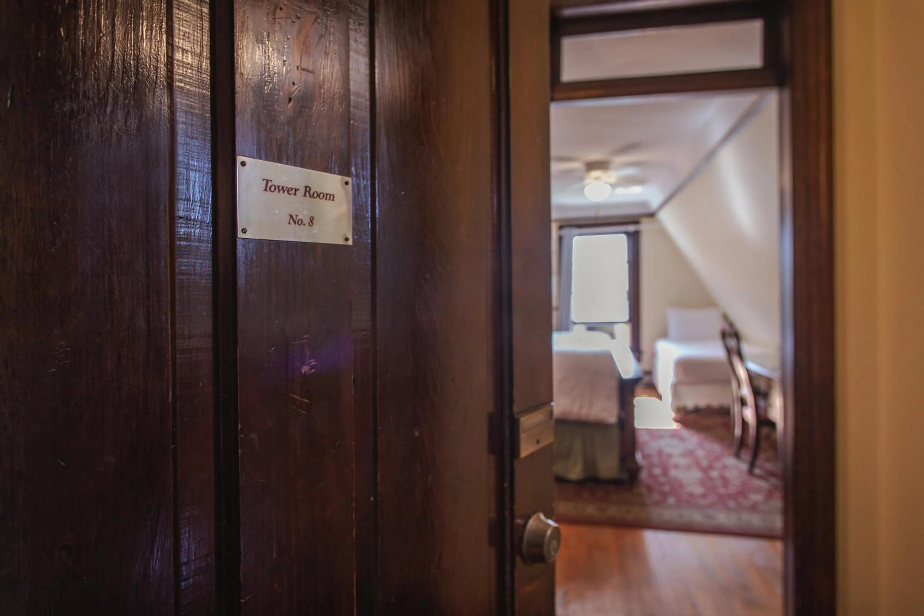 Bed in Cedar Crest Inn