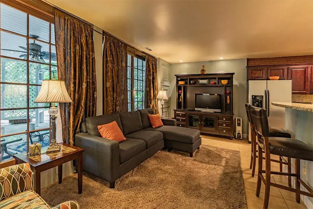The Stables Suite in Cedar Crest Inn The Stables Suite in Cedar Crest Inn