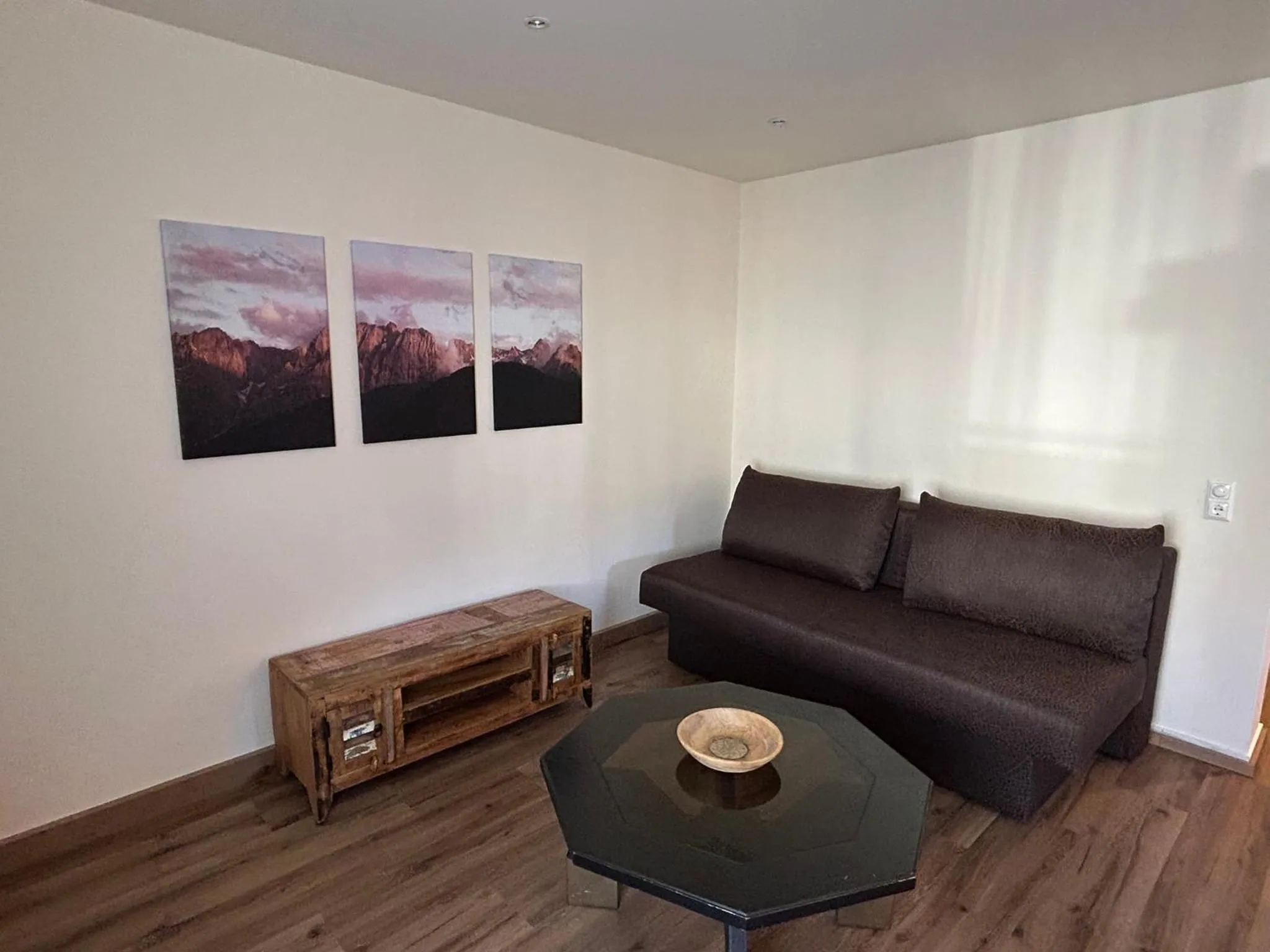 Living room in City Zimmer - Appartement Dina Mariner