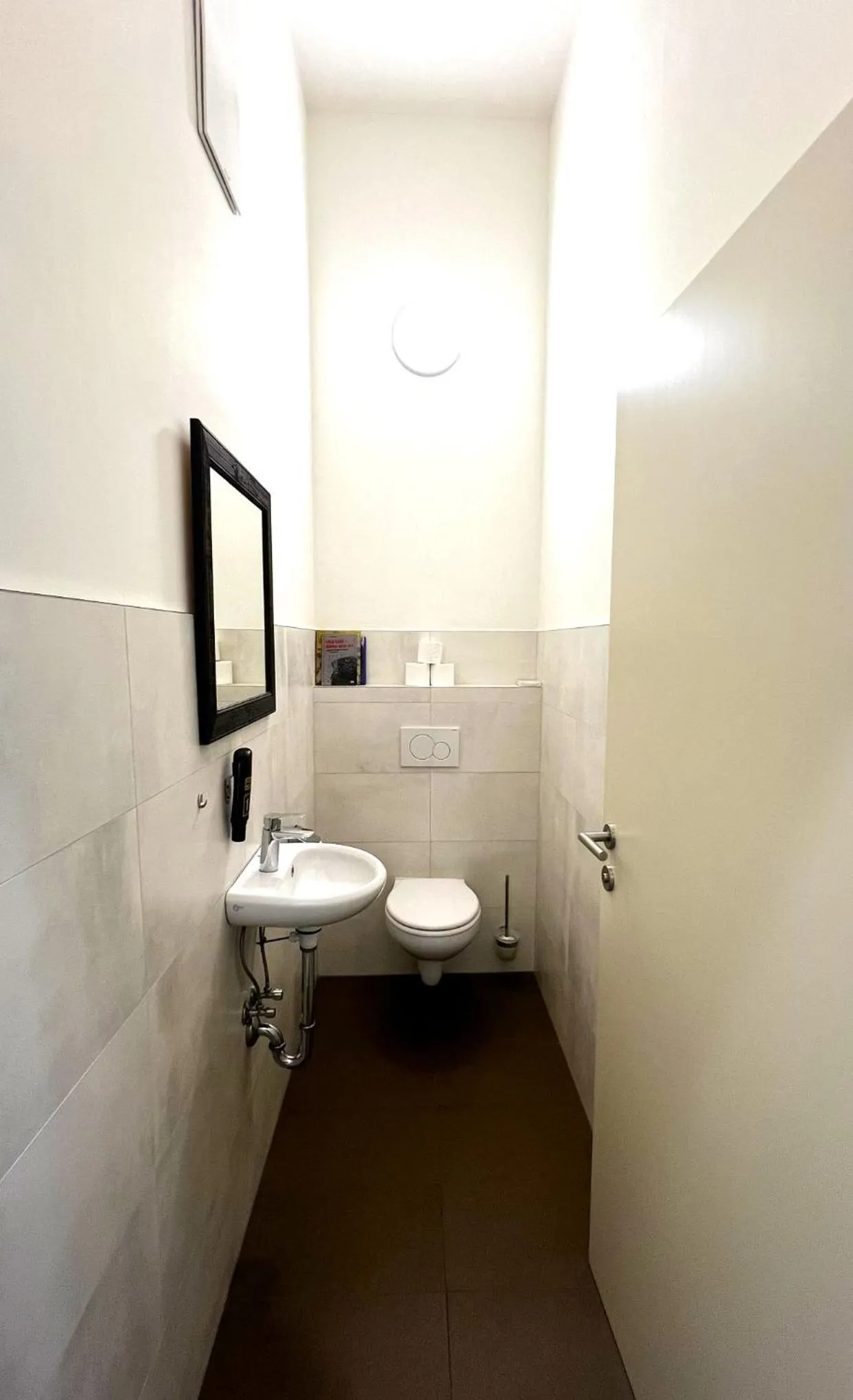 Toilet in City Zimmer - Appartement Dina Mariner