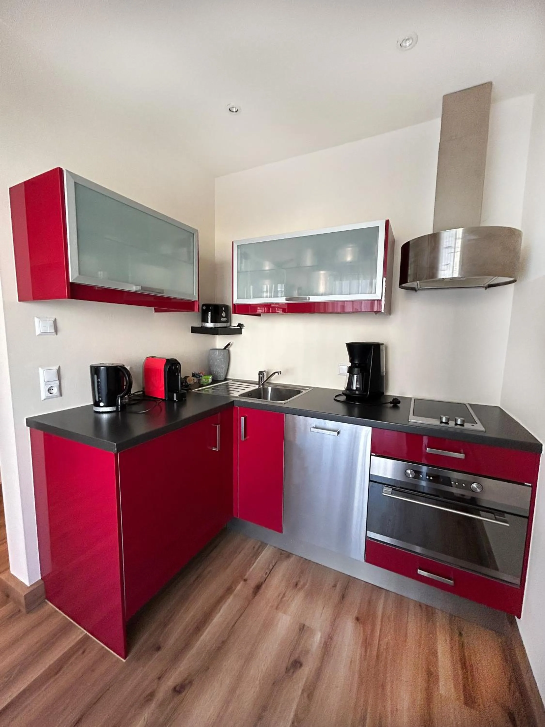 Kitchen or kitchenette in City Zimmer - Appartement Dina Mariner