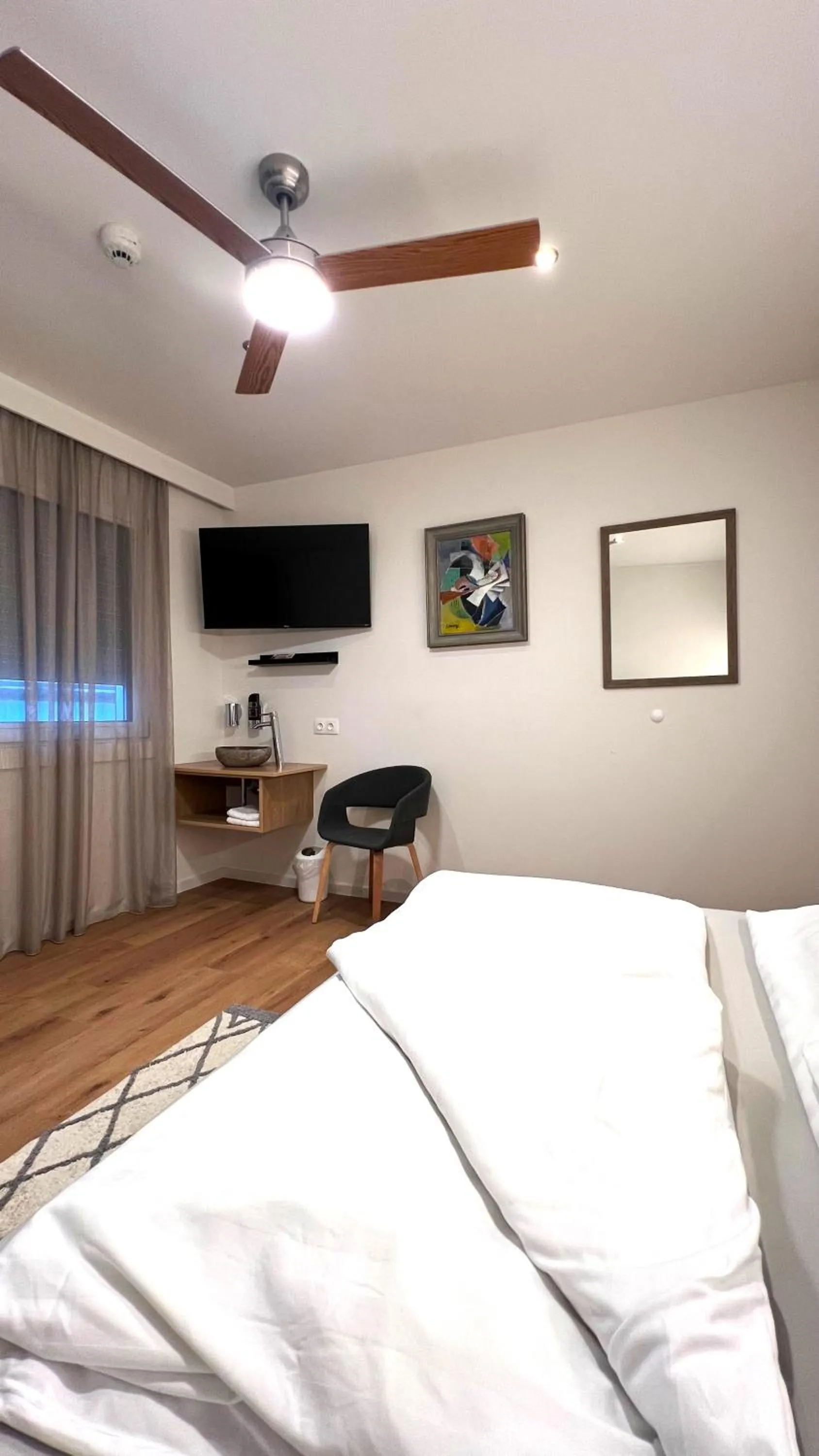 Bedroom, Bed in City Zimmer - Appartement Dina Mariner