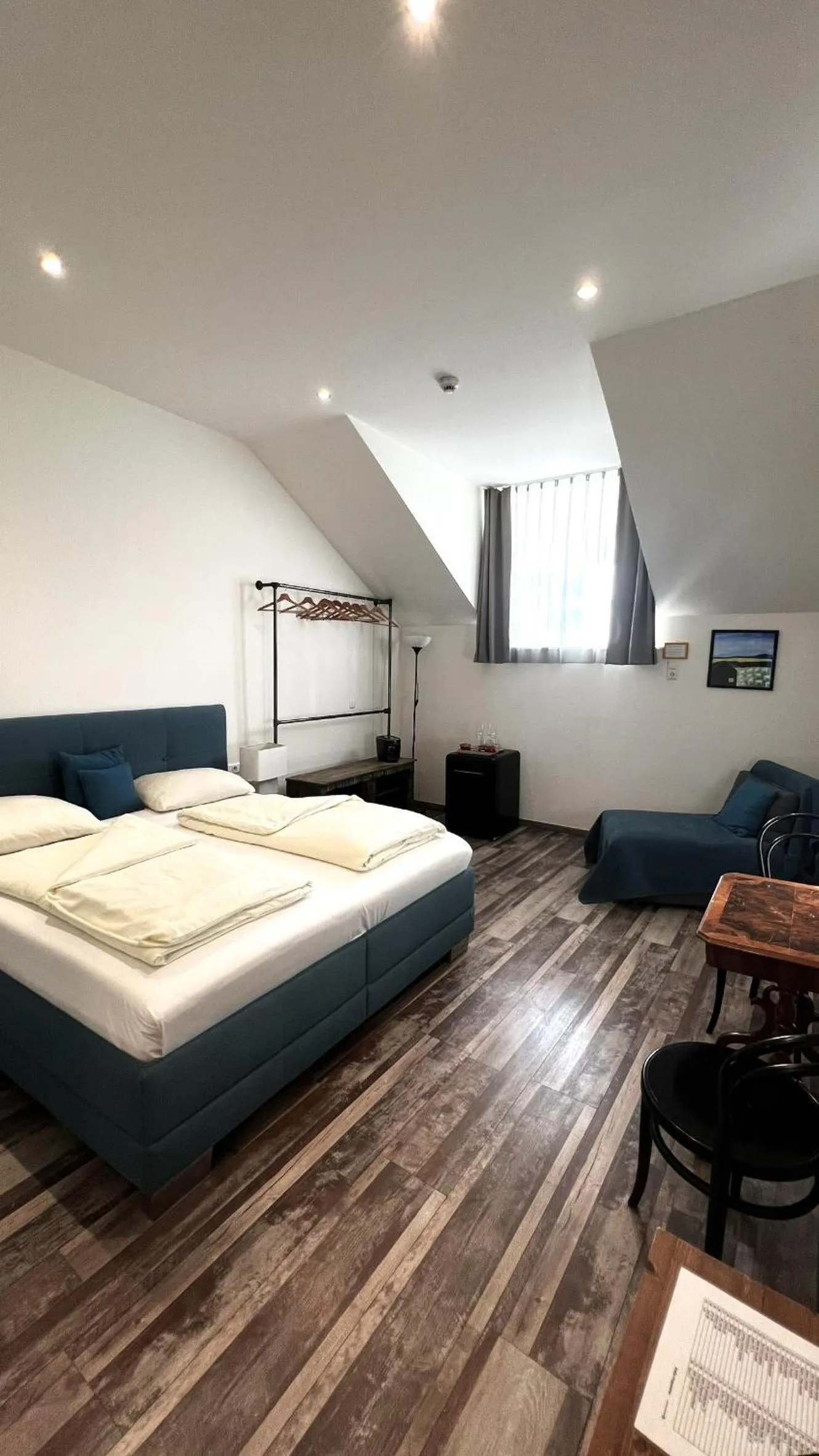 Bedroom, Bed in City Zimmer - Appartement Dina Mariner