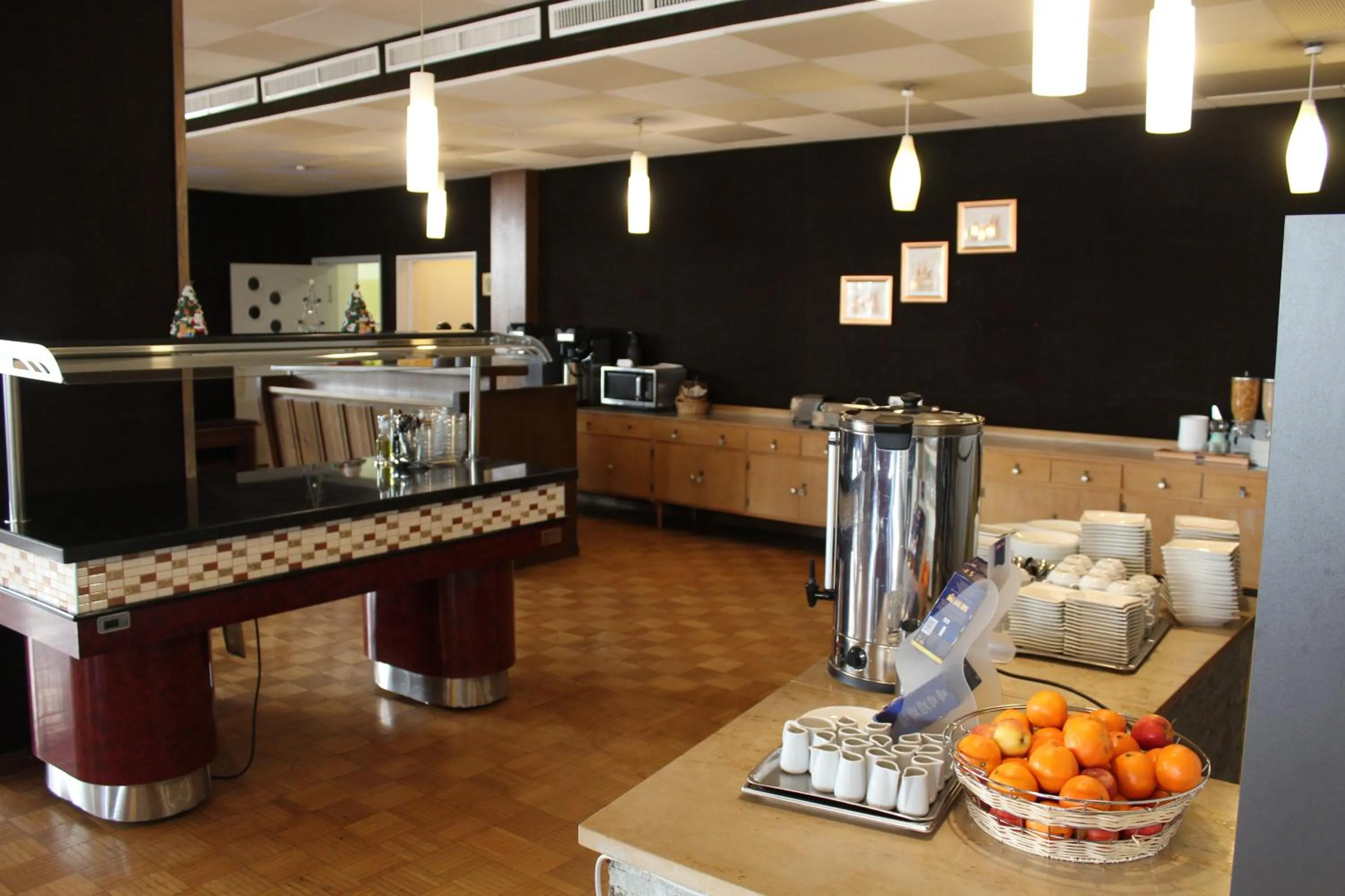 Restaurant/places to eat in Hotel Atlas Sport