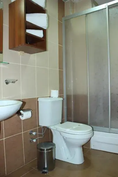 Double or Twin Room in Lifos Hotel Double or Twin Room in Lifos Hotel