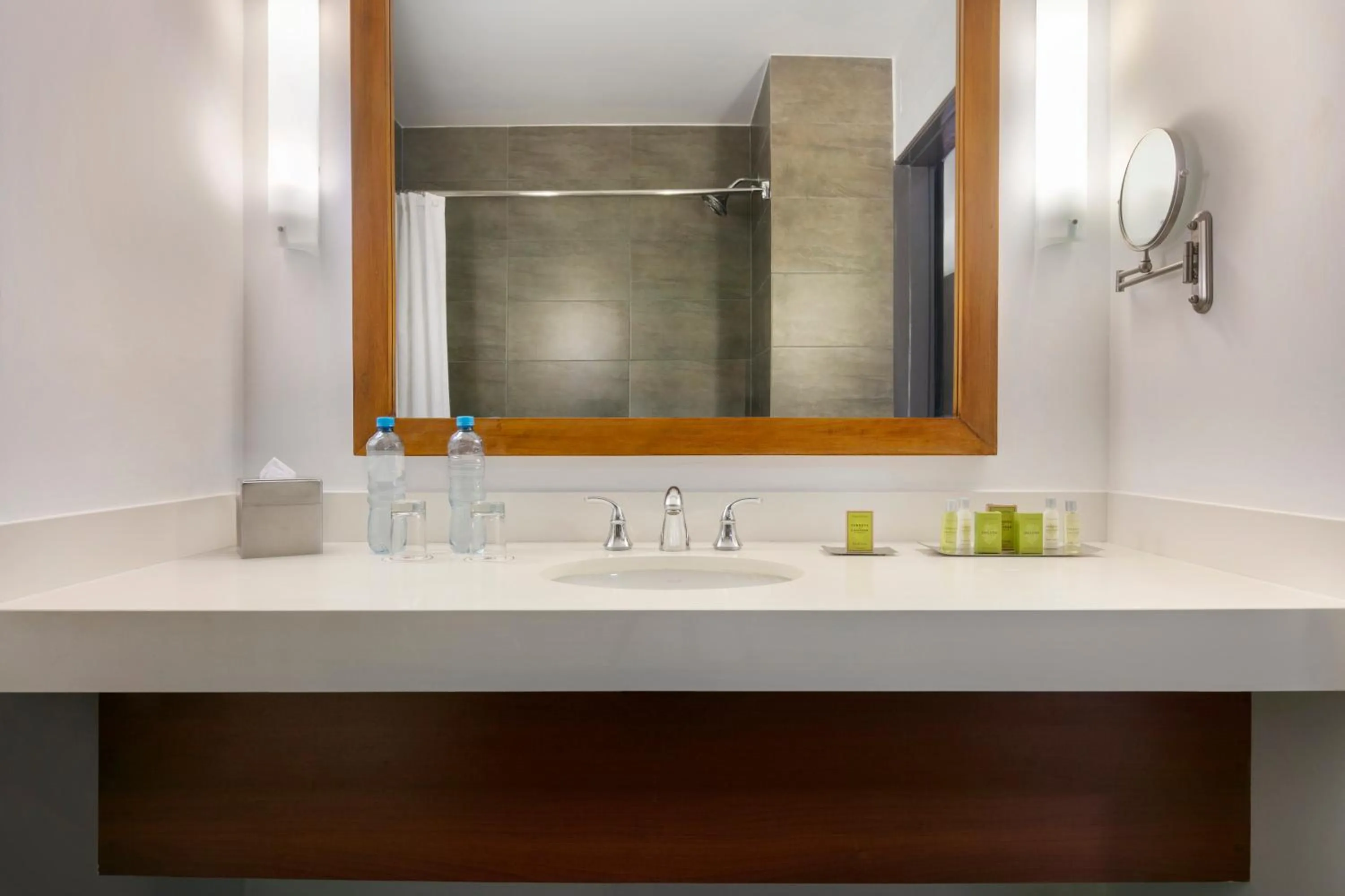 Bathroom in The Legend Paracas Resort, a Destination by Hyatt Hotel