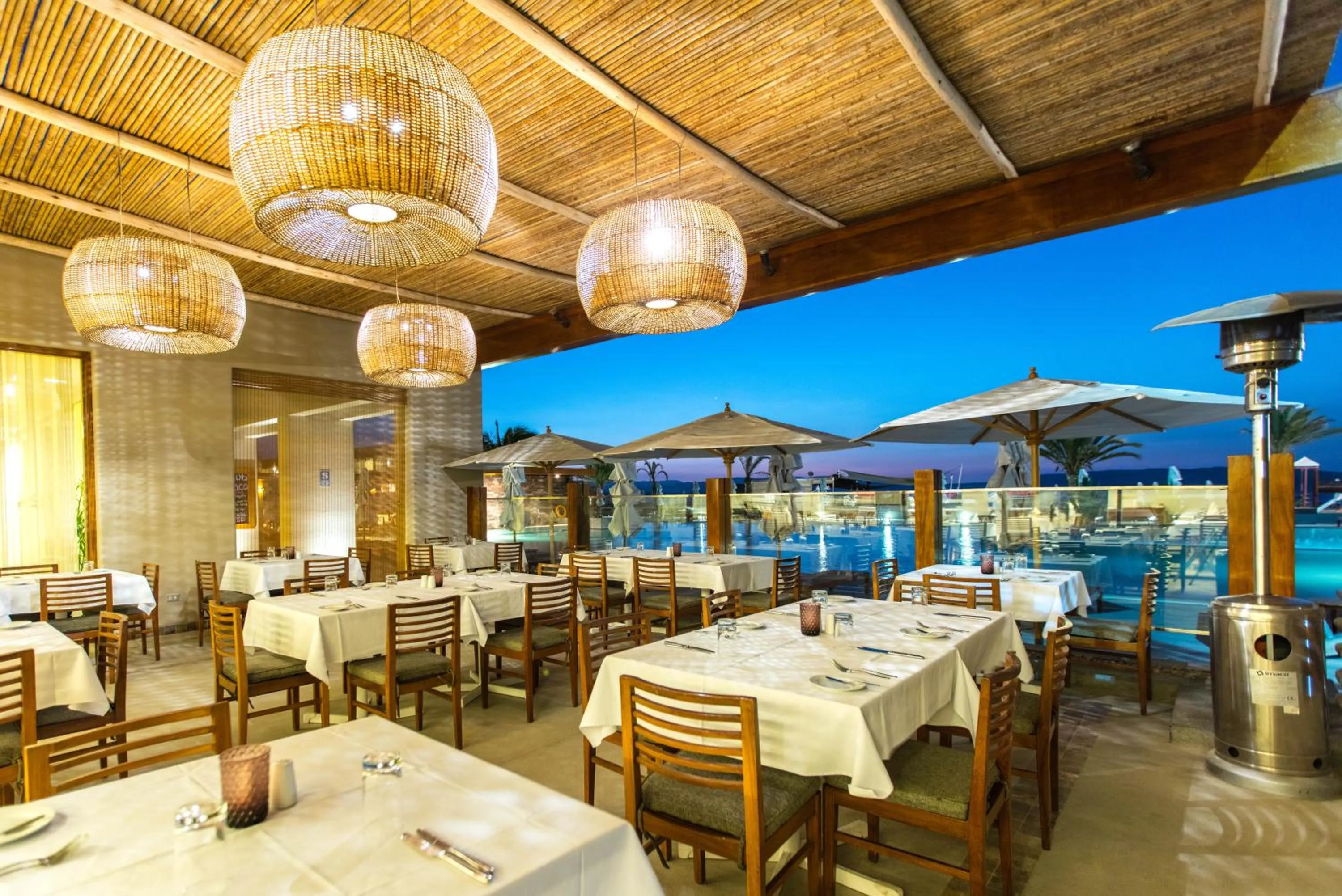 Restaurant/places to eat in The Legend Paracas Resort, a Destination by Hyatt Hotel