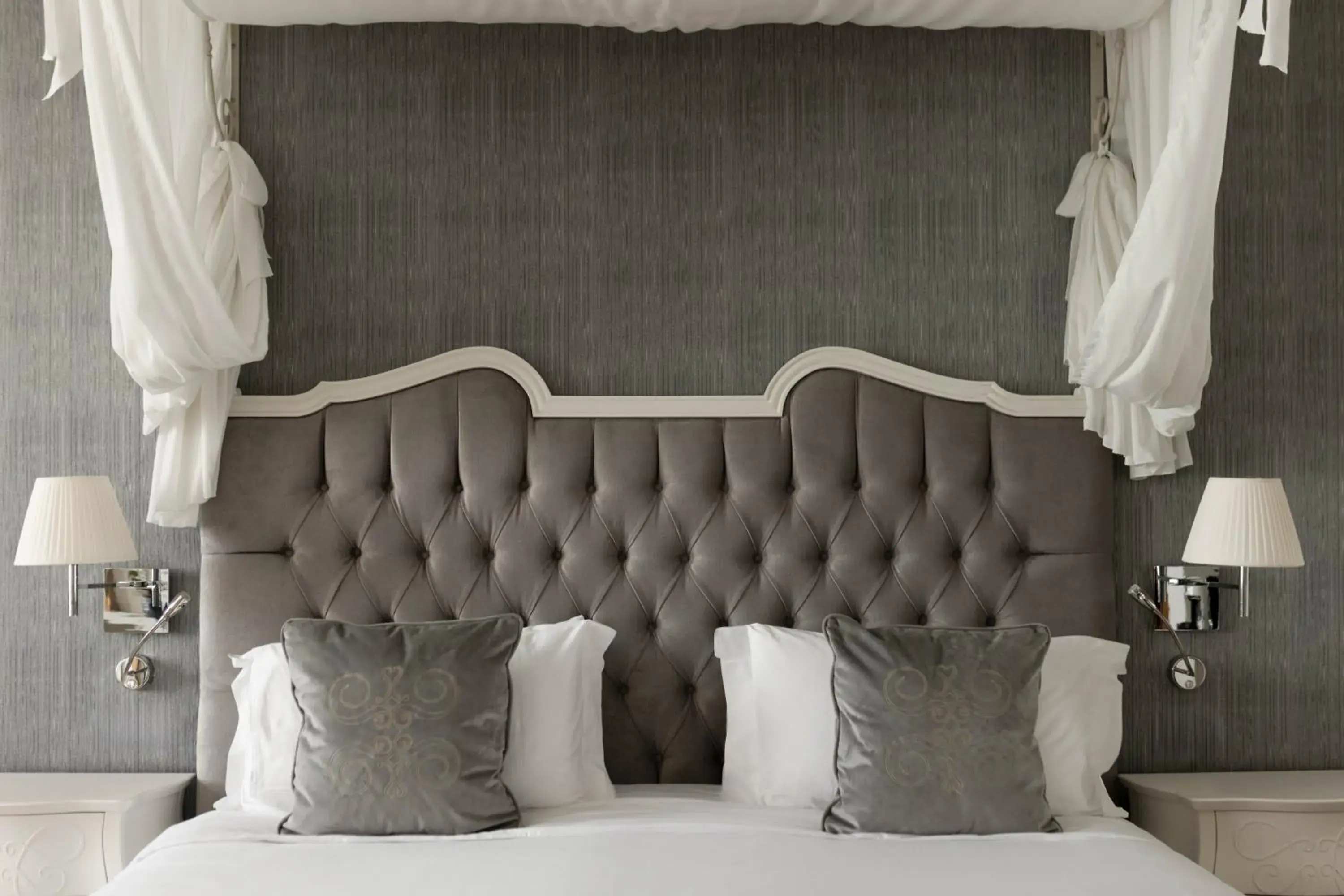 Deluxe Double or Twin Room with Lake View in Grand Hotel Fasano Deluxe Double or Twin Room with Lake View in Grand Hotel Fasano