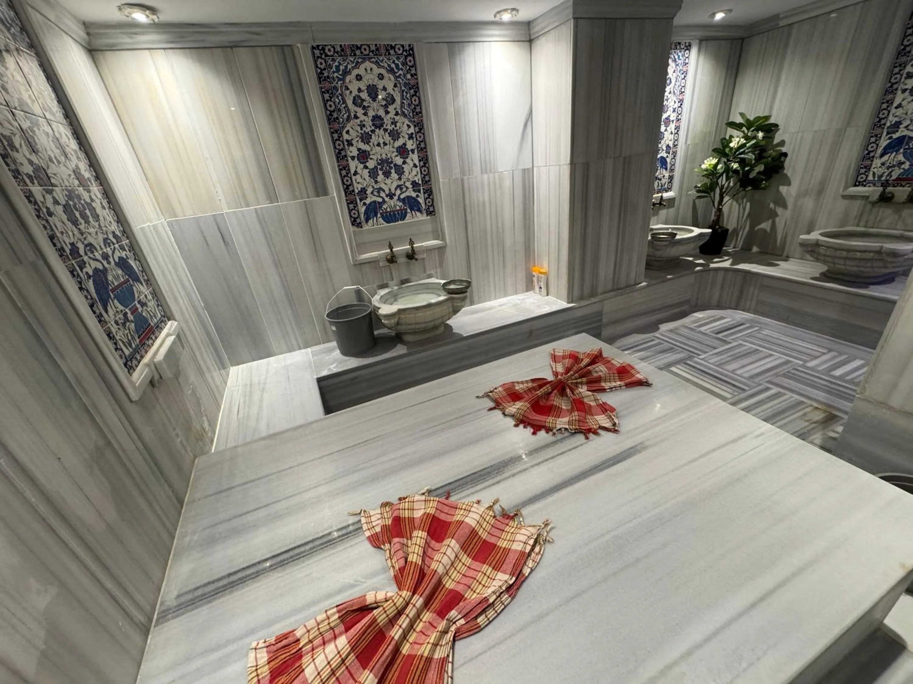 Property building, Bed in Hotel Perula & SPA