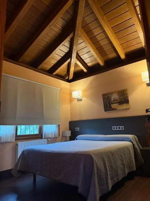 Bed in Hotel Rural Las Palmeras Muskiz