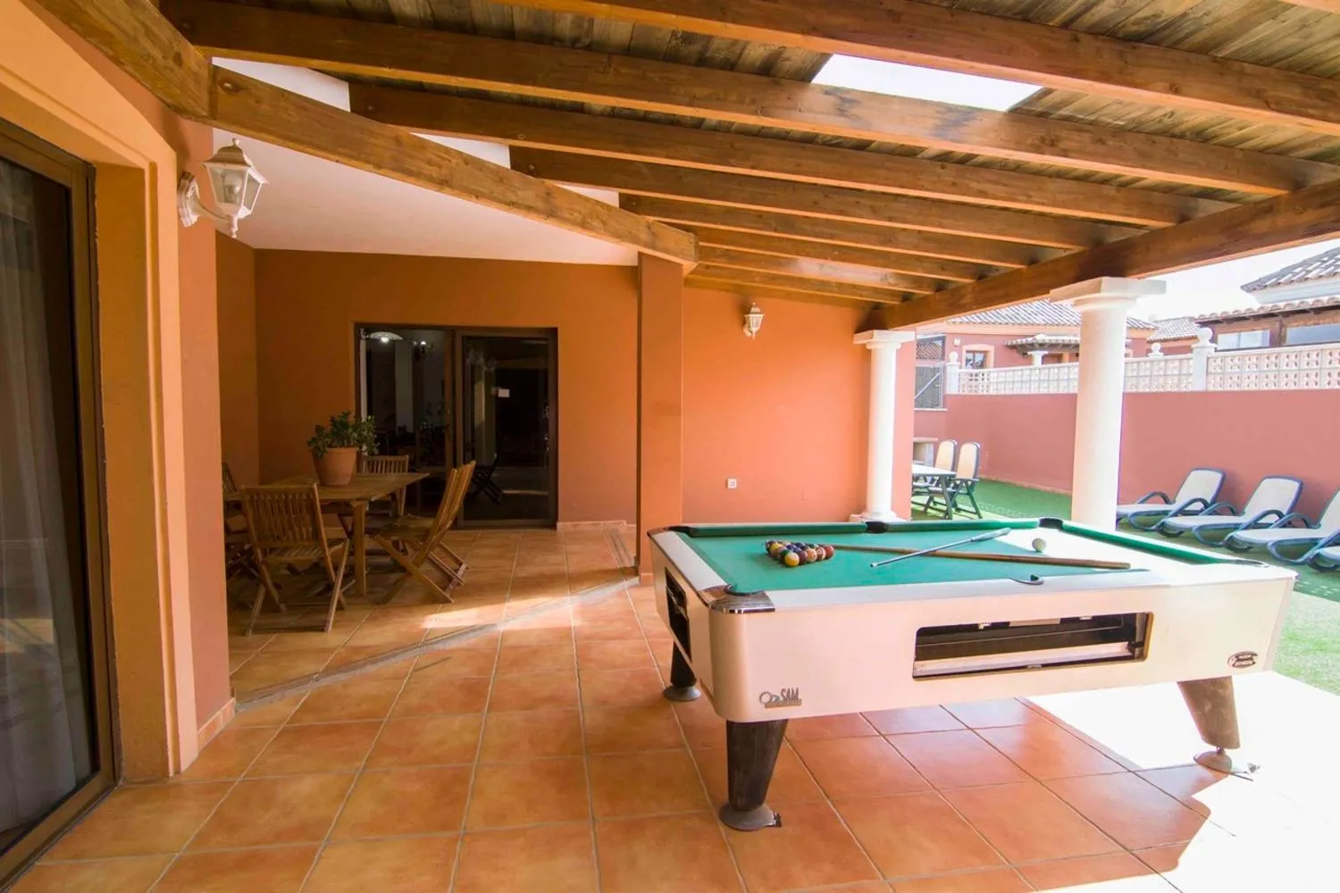 Billiard in Anju Villas Villas Vistas del Mar