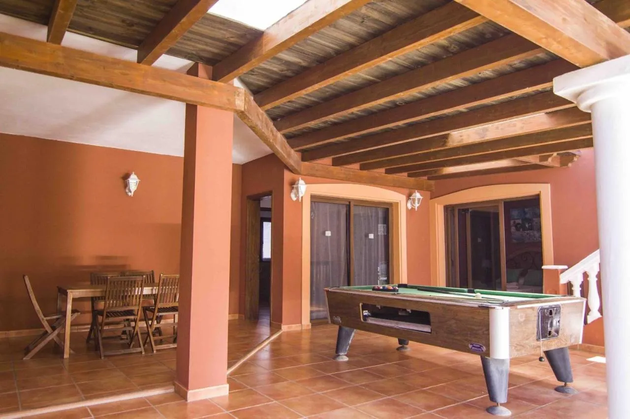 Billiard in Anju Villas Villas Vistas del Mar