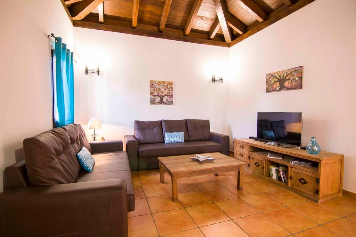 TV and multimedia in Anju Villas Villas Vistas del Mar
