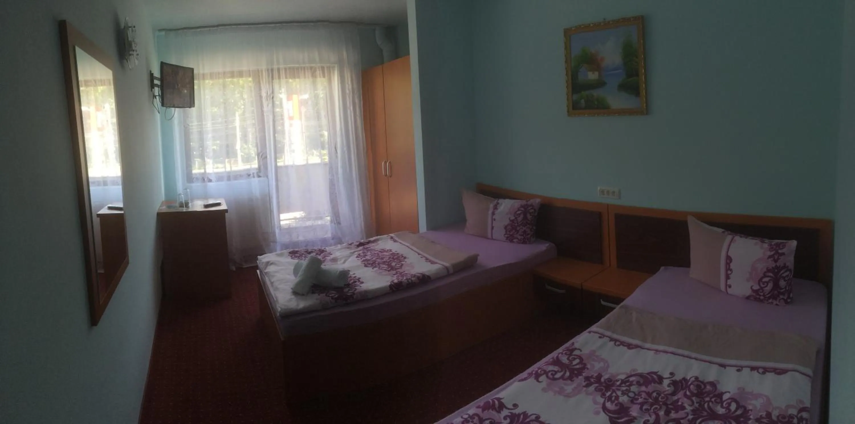 Photo of the whole room, Bed in Hotel Le Baron