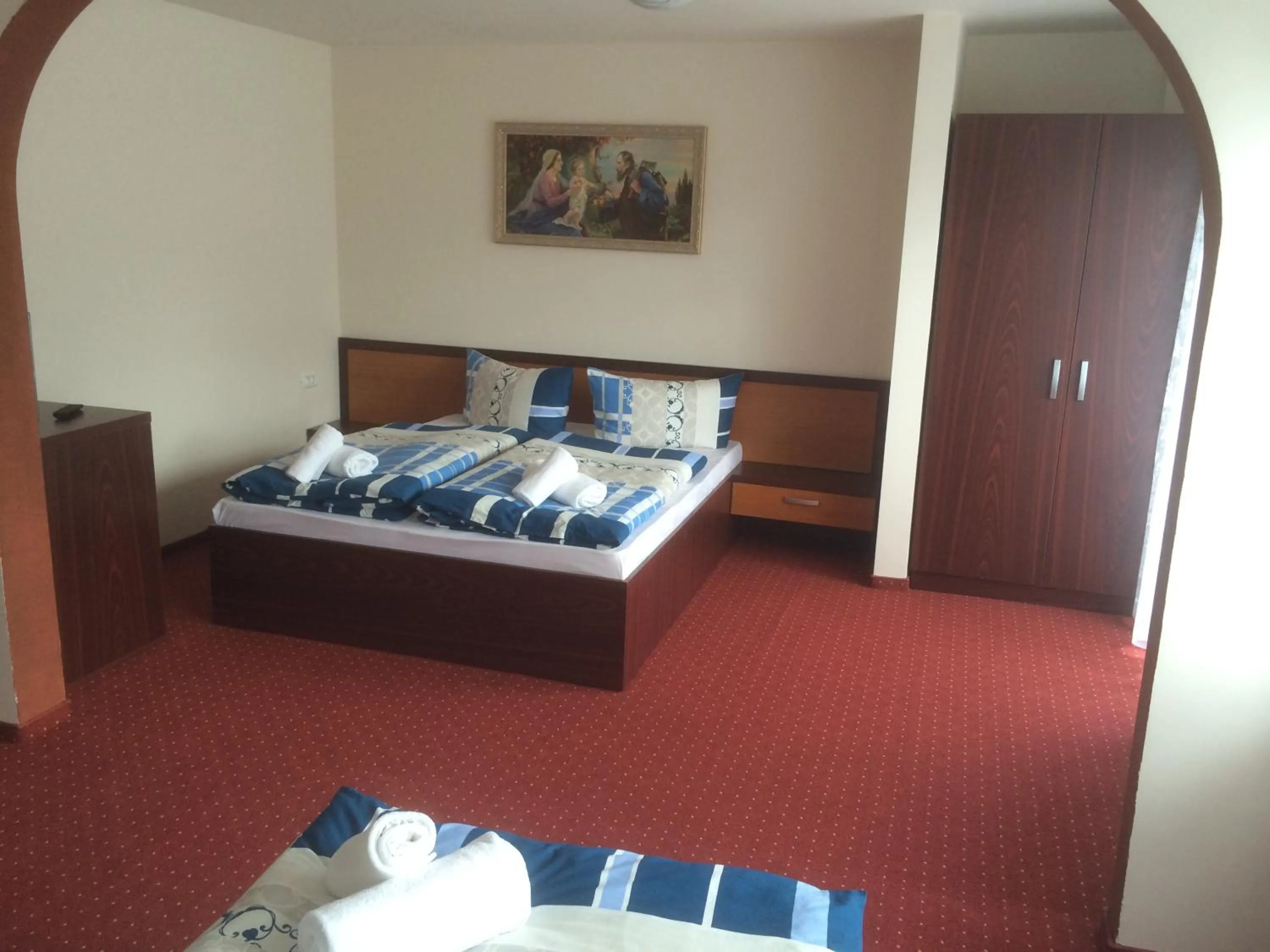 Photo of the whole room, Bed in Hotel Le Baron