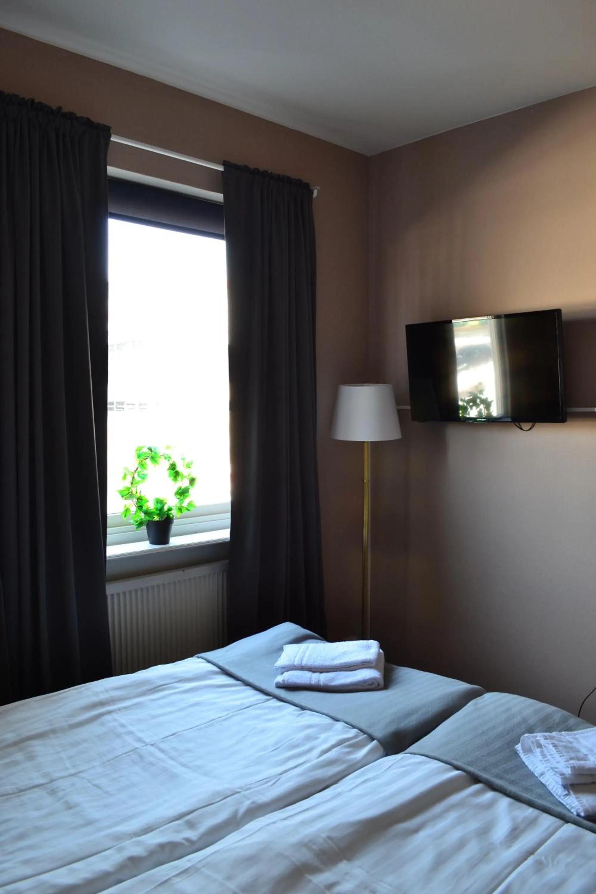 Bed in Hotell Skinnargården