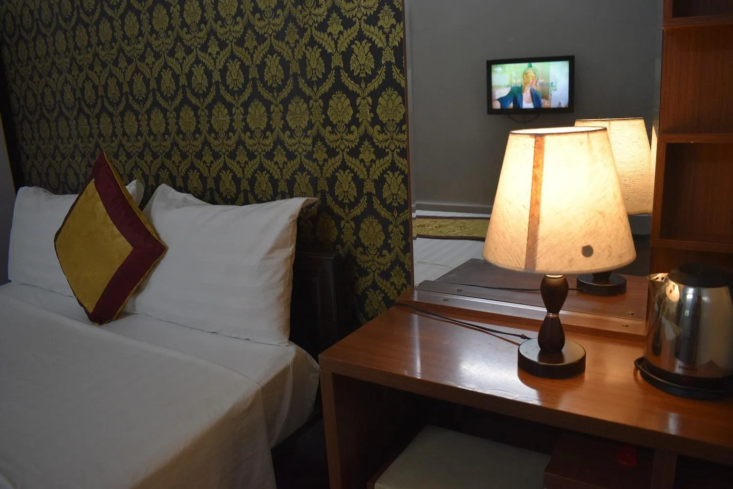 Bed in Phuong Trang Hotel