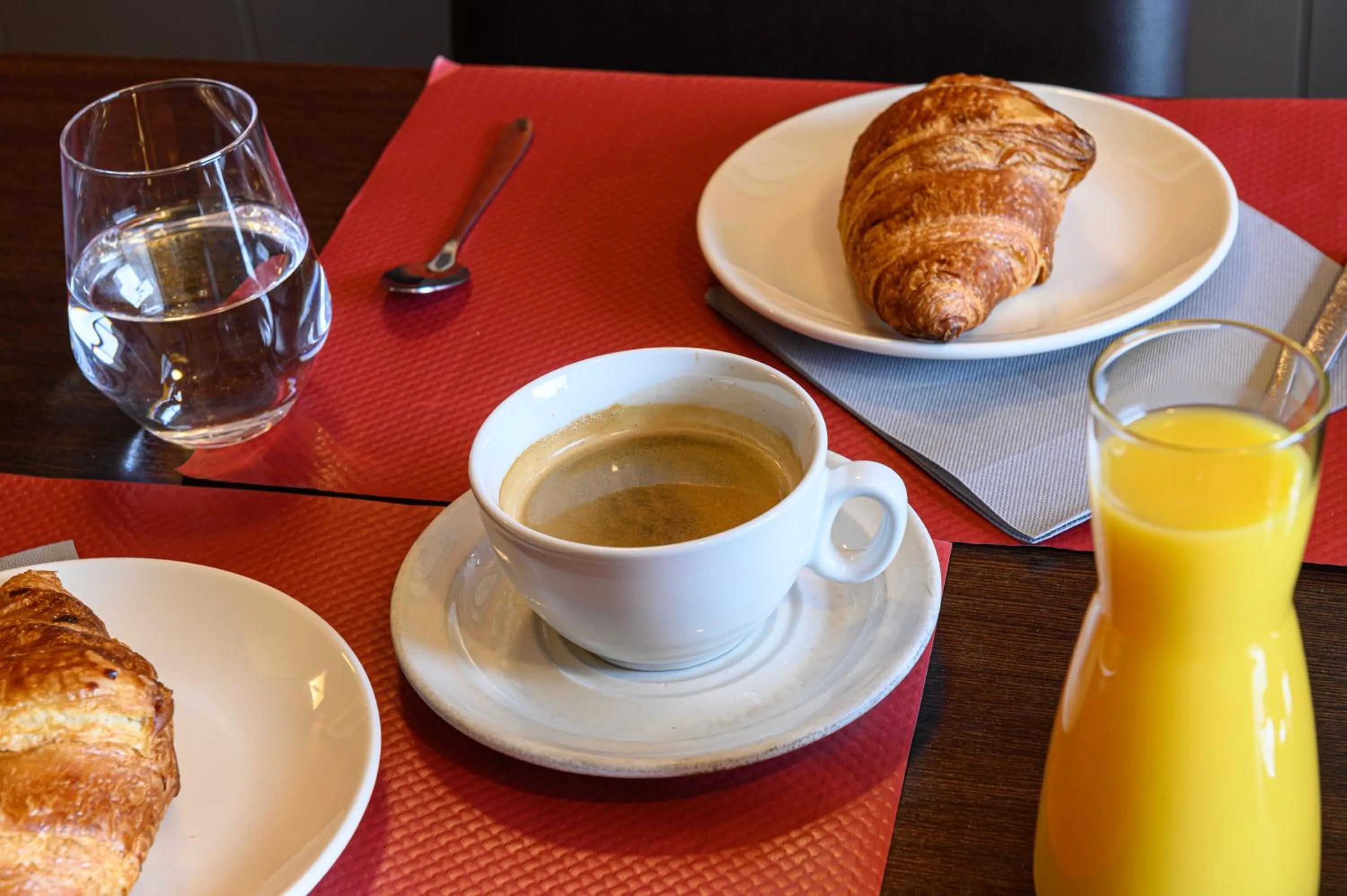 Continental breakfast in Hotel La Chope