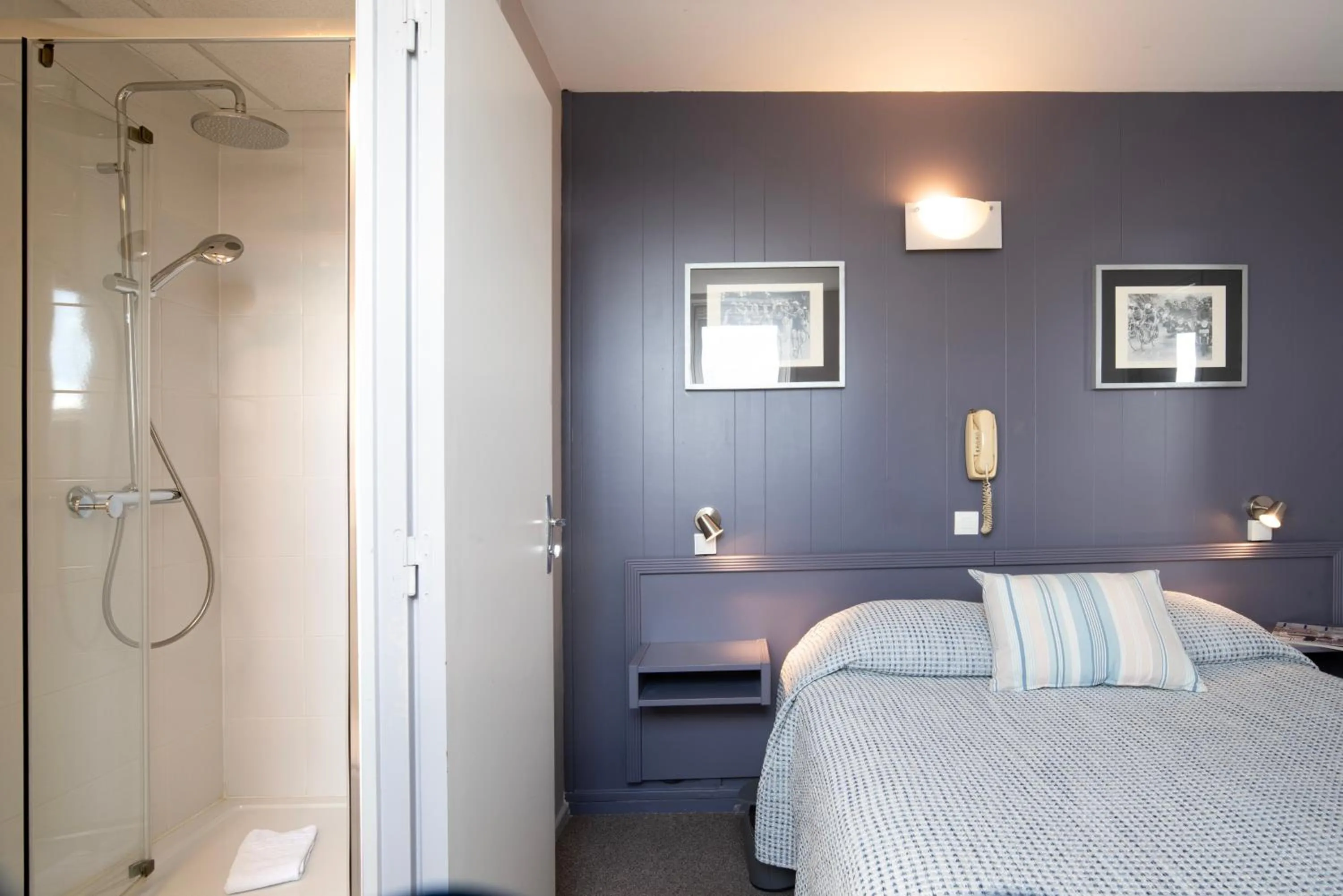 Bed in Hotel La Chope