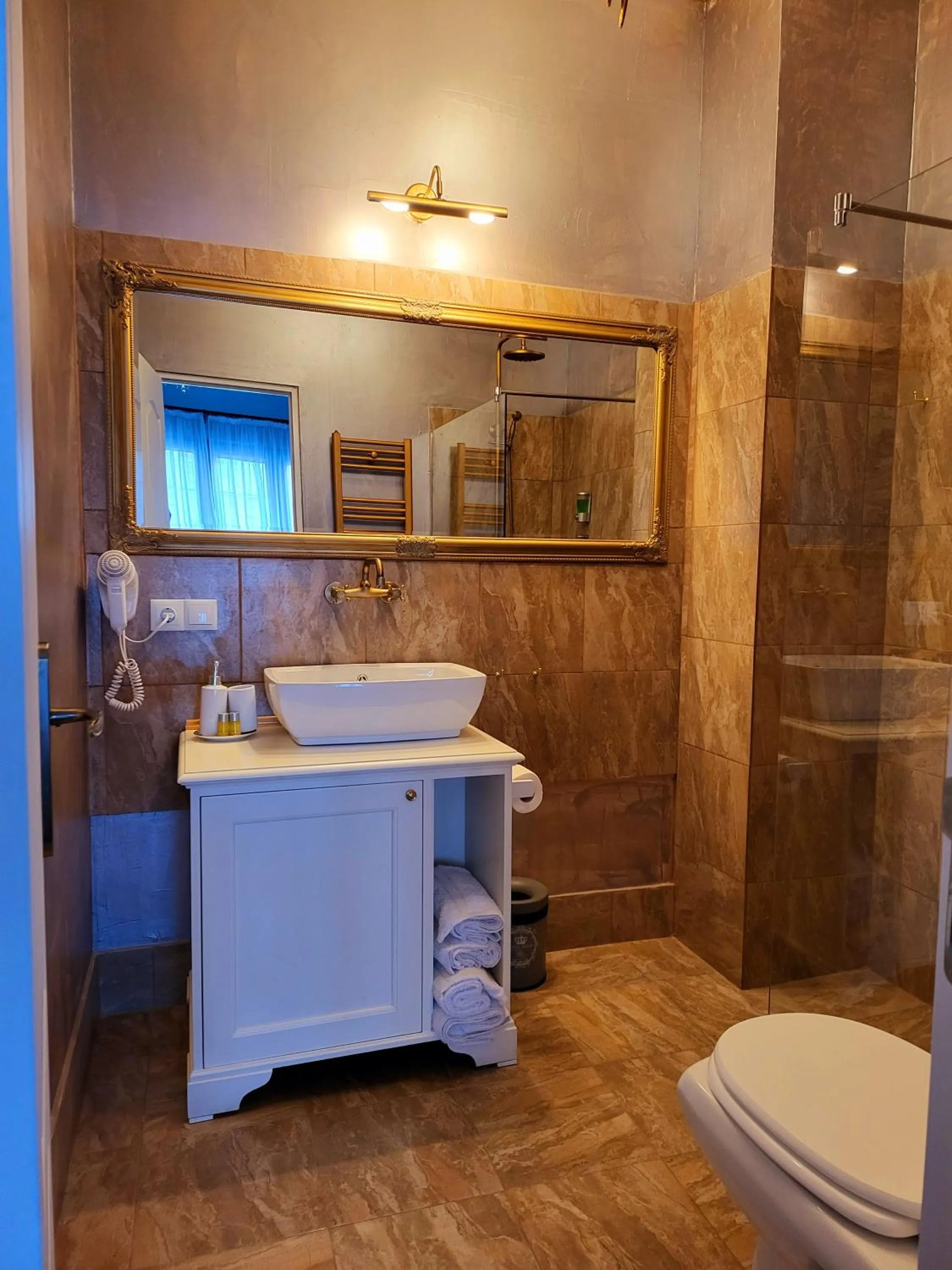 Bathroom in NF Palace Old City Bucharest