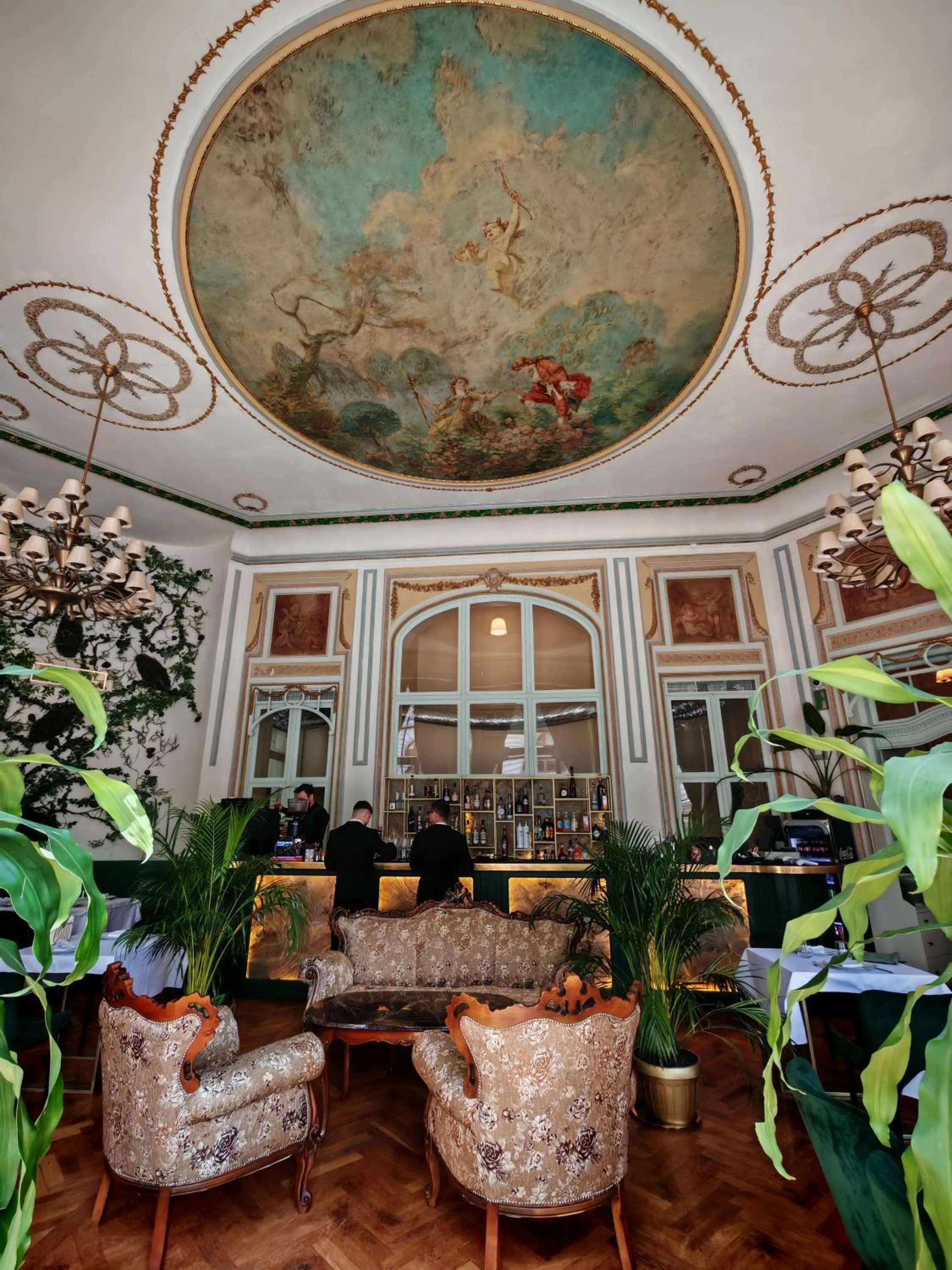 Restaurant/places to eat in NF Palace Old City Bucharest