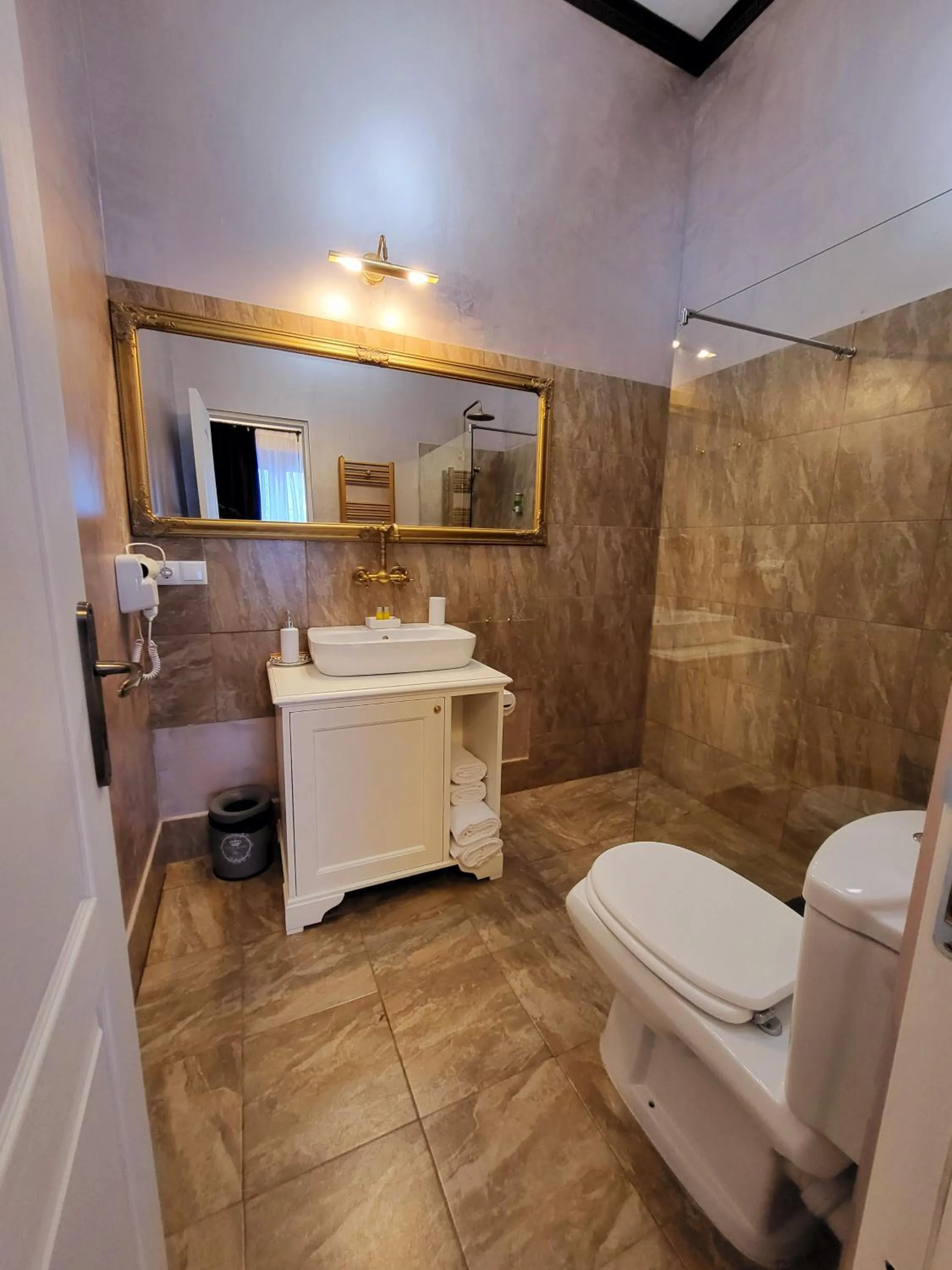 Bathroom in NF Palace Old City Bucharest