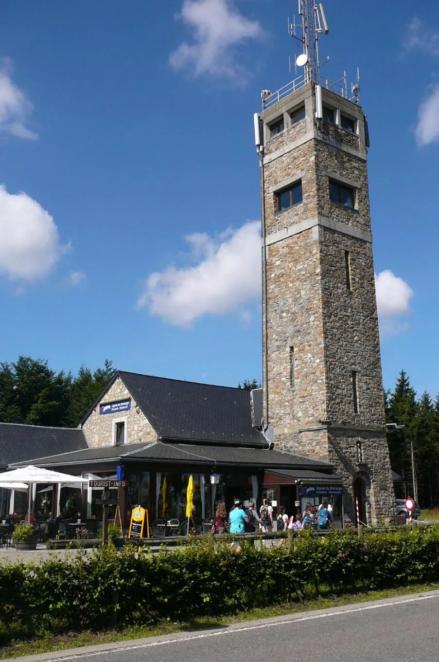 Property building in Le Bernister parking privé