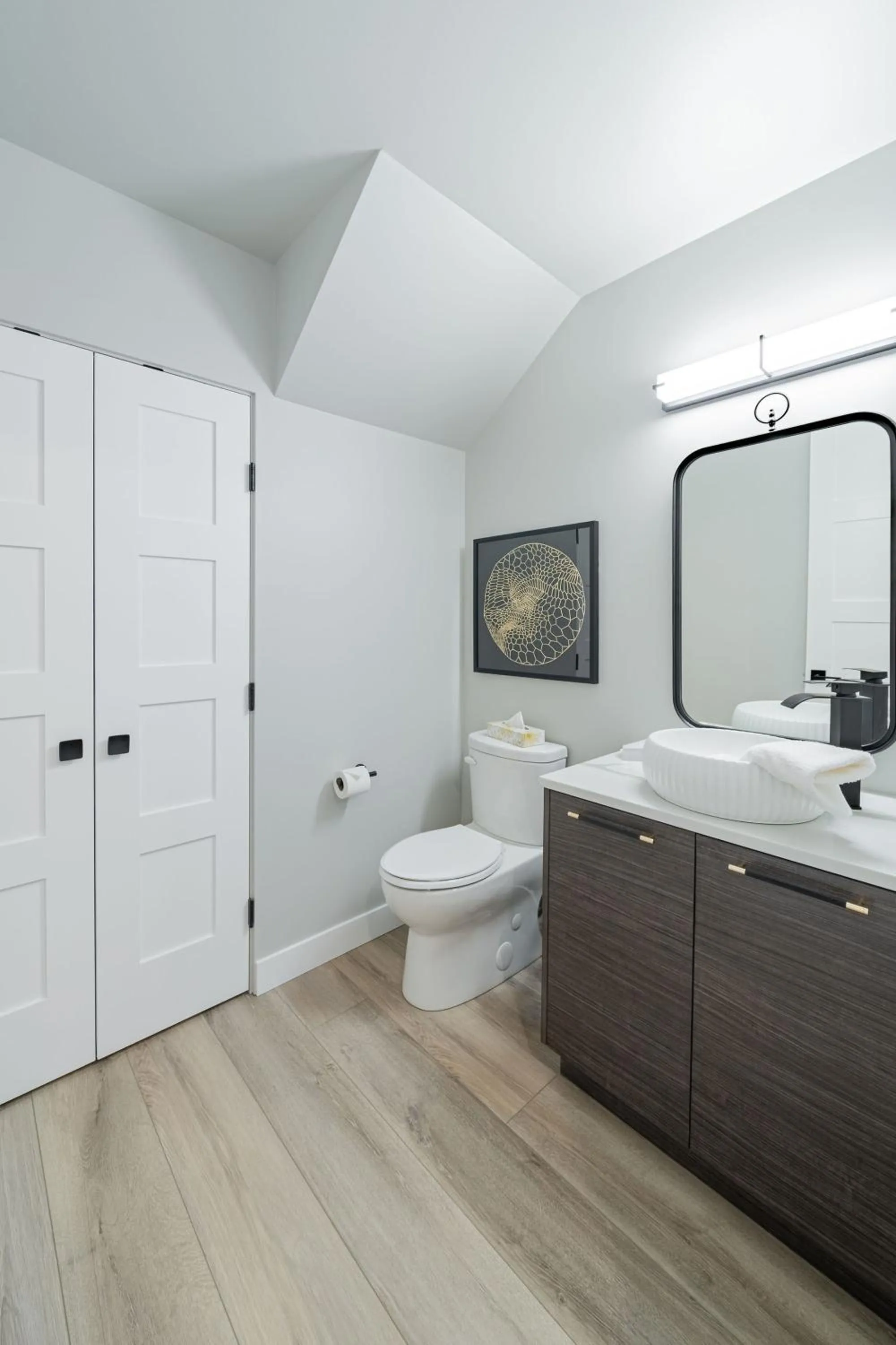 Bathroom in Sunrise Ridge Waterfront Resort
