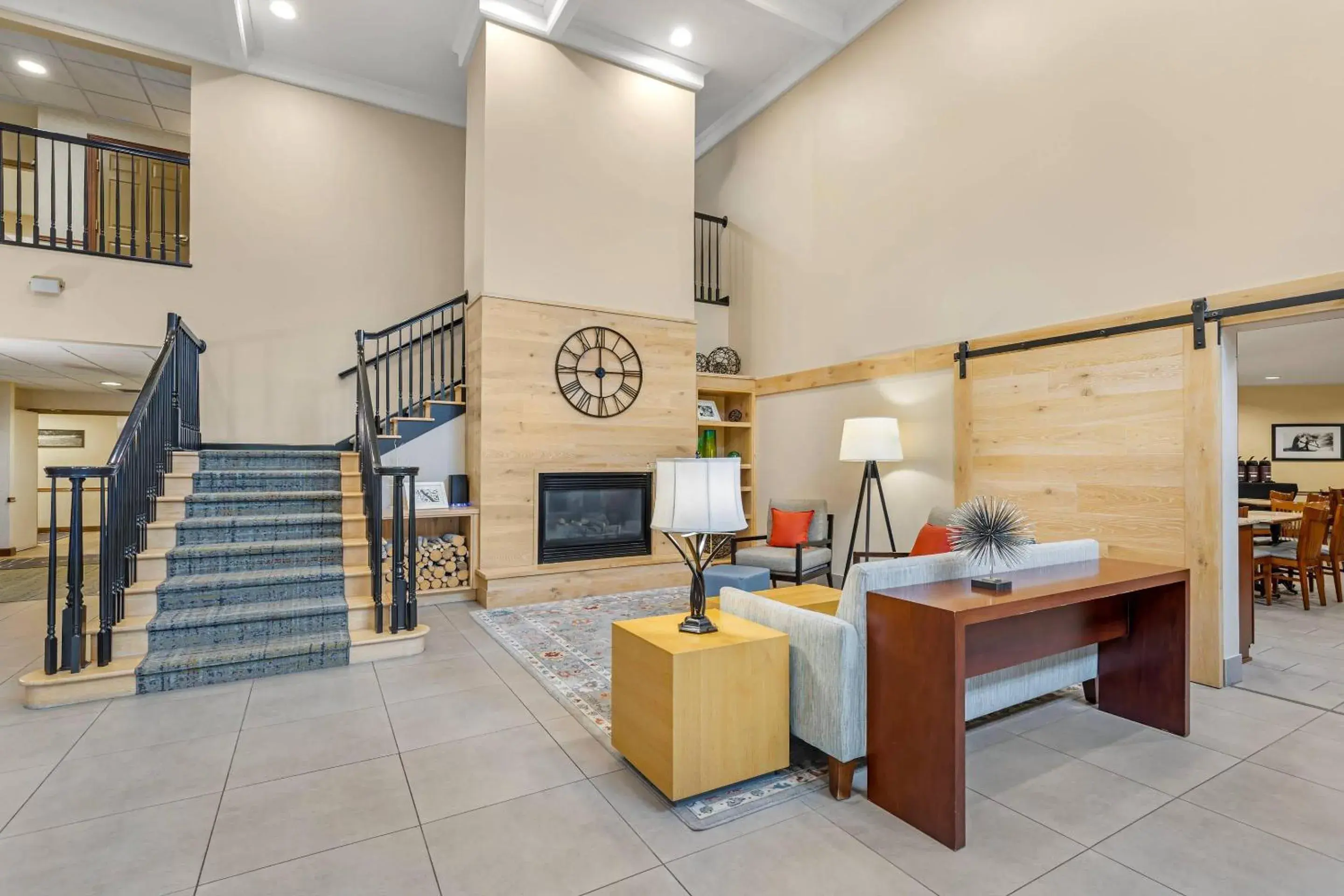 Lobby or reception in Country Inn & Suites by Radisson, Des Moines West, IA Lobby or reception in Country Inn & Suites by Radisson, Des Moines West, IA