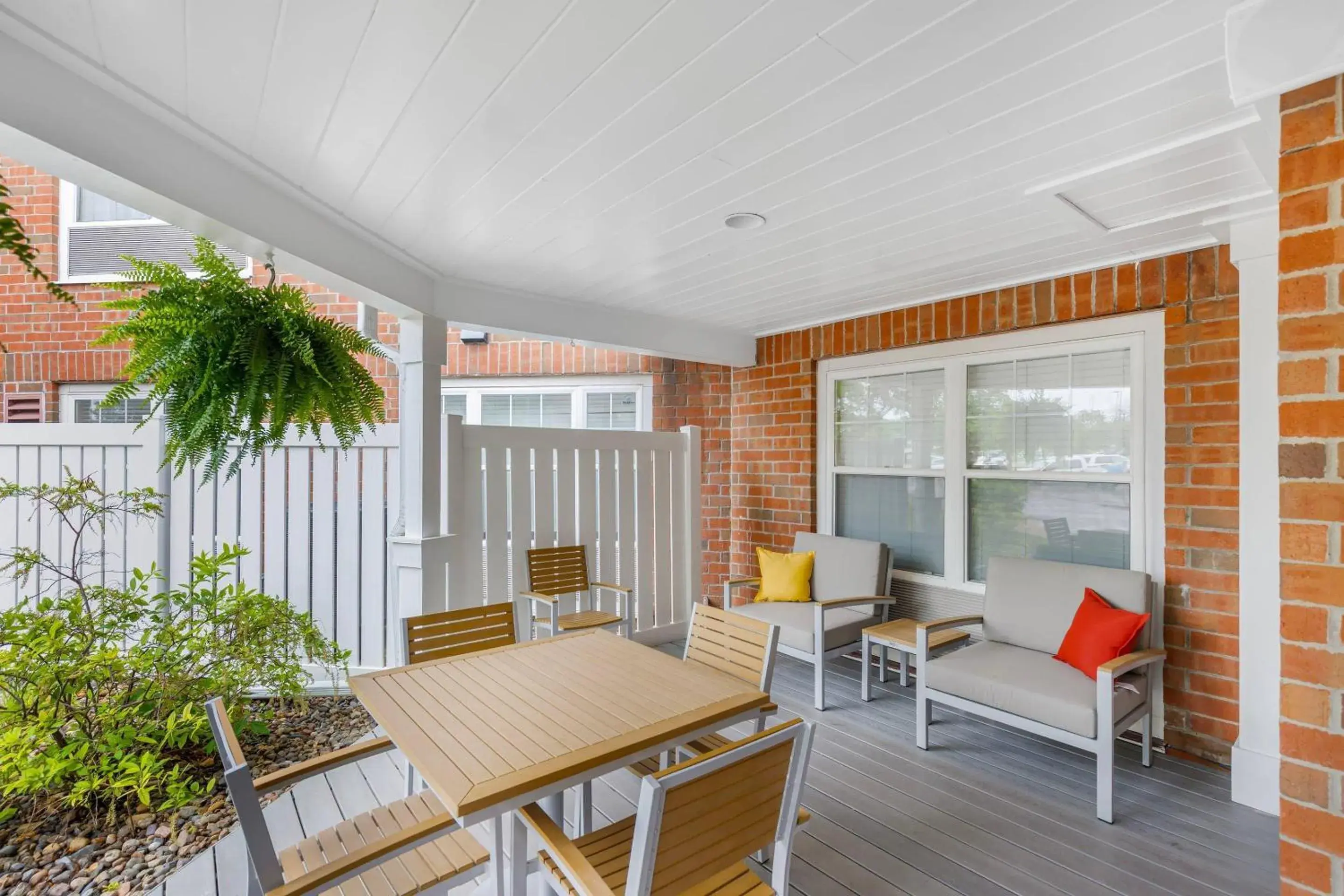 Property building in Country Inn & Suites by Radisson, Des Moines West, IA Property building in Country Inn & Suites by Radisson, Des Moines West, IA