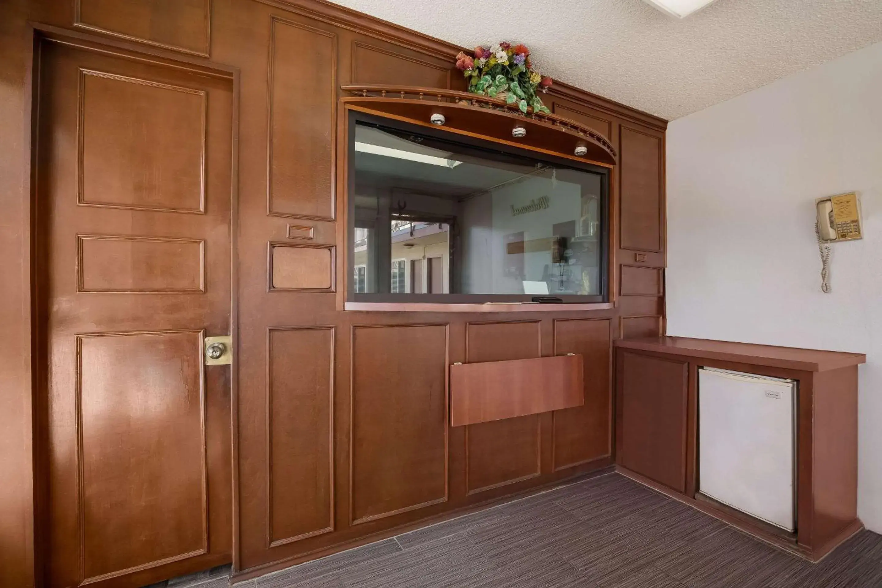 Lobby or reception in Rodeway Inn San Bernardino - Colton Lobby or reception in Rodeway Inn San Bernardino - Colton