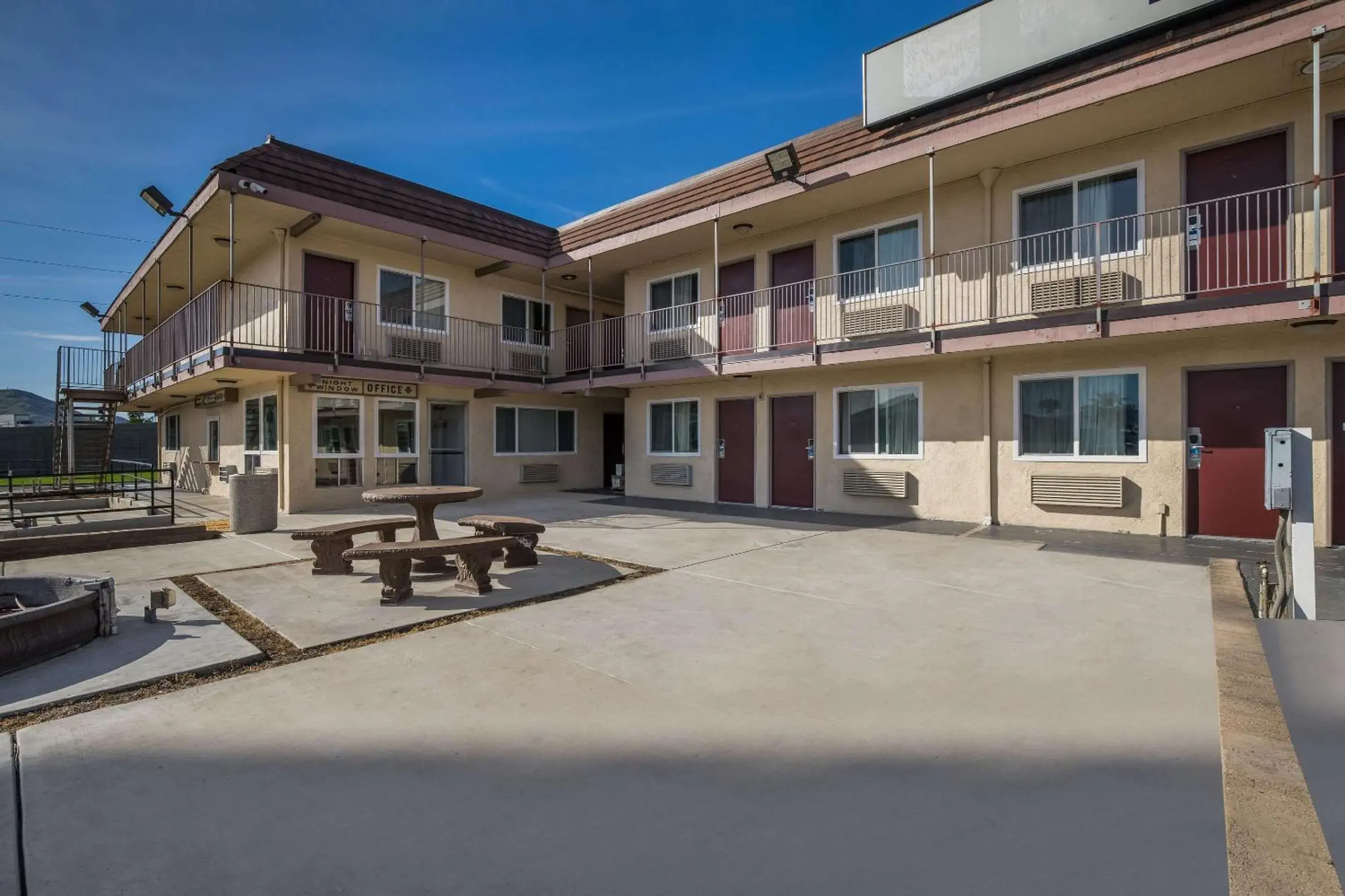 Property building in Rodeway Inn San Bernardino - Colton Property building in Rodeway Inn San Bernardino - Colton