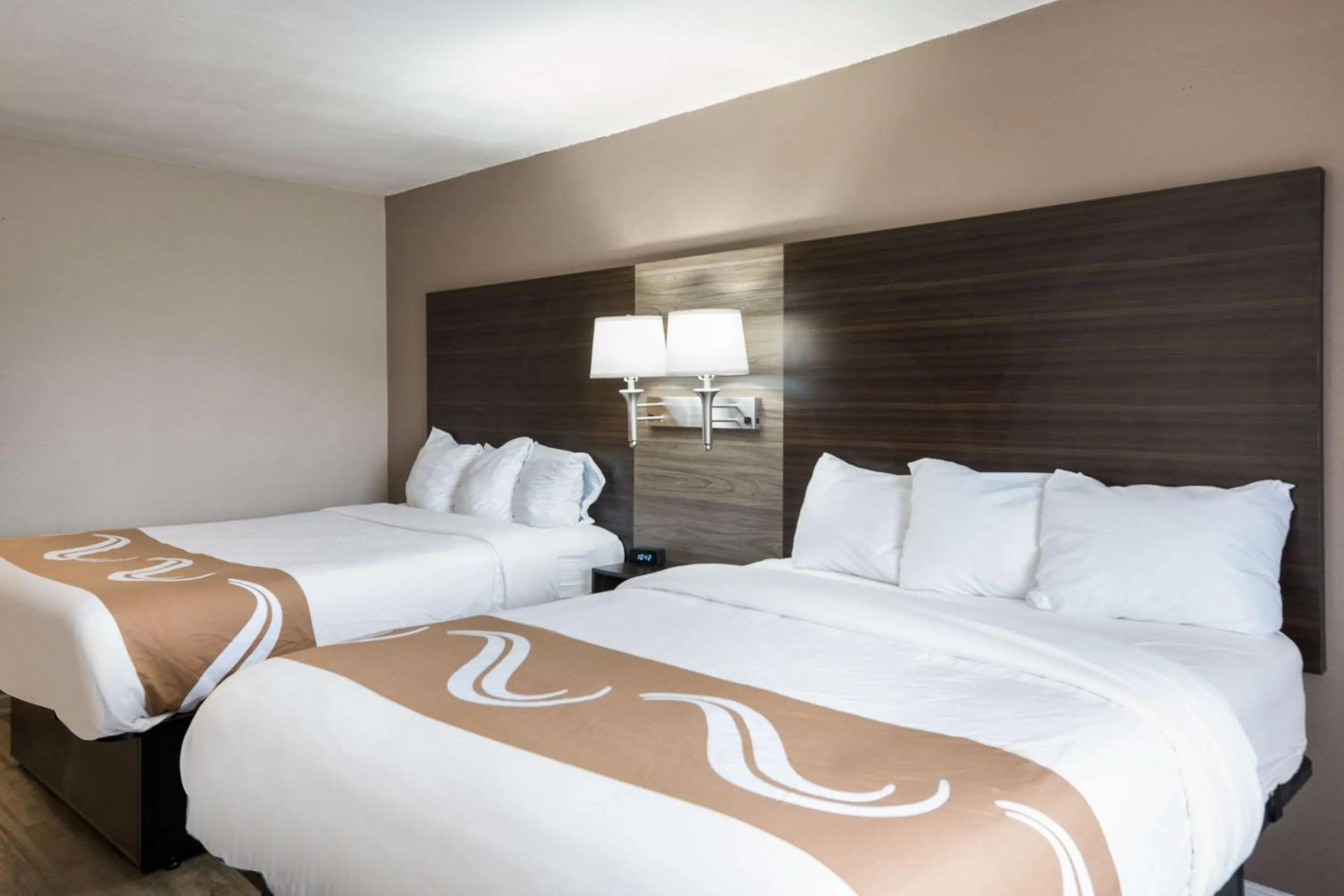 Bedroom, Bed in Quality Inn