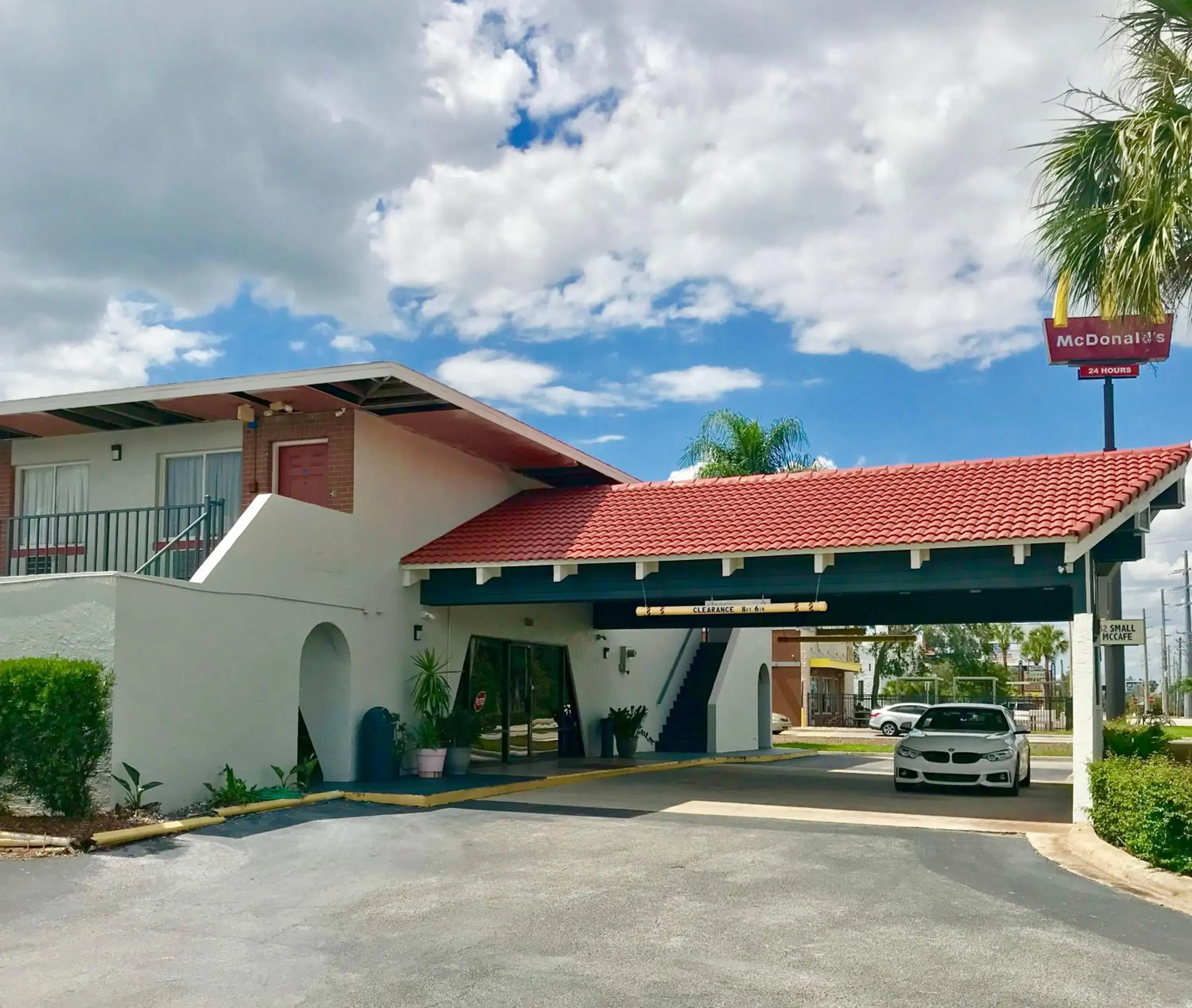 Facade/entrance, Property Building in Red Carpet Inn Kissimmee